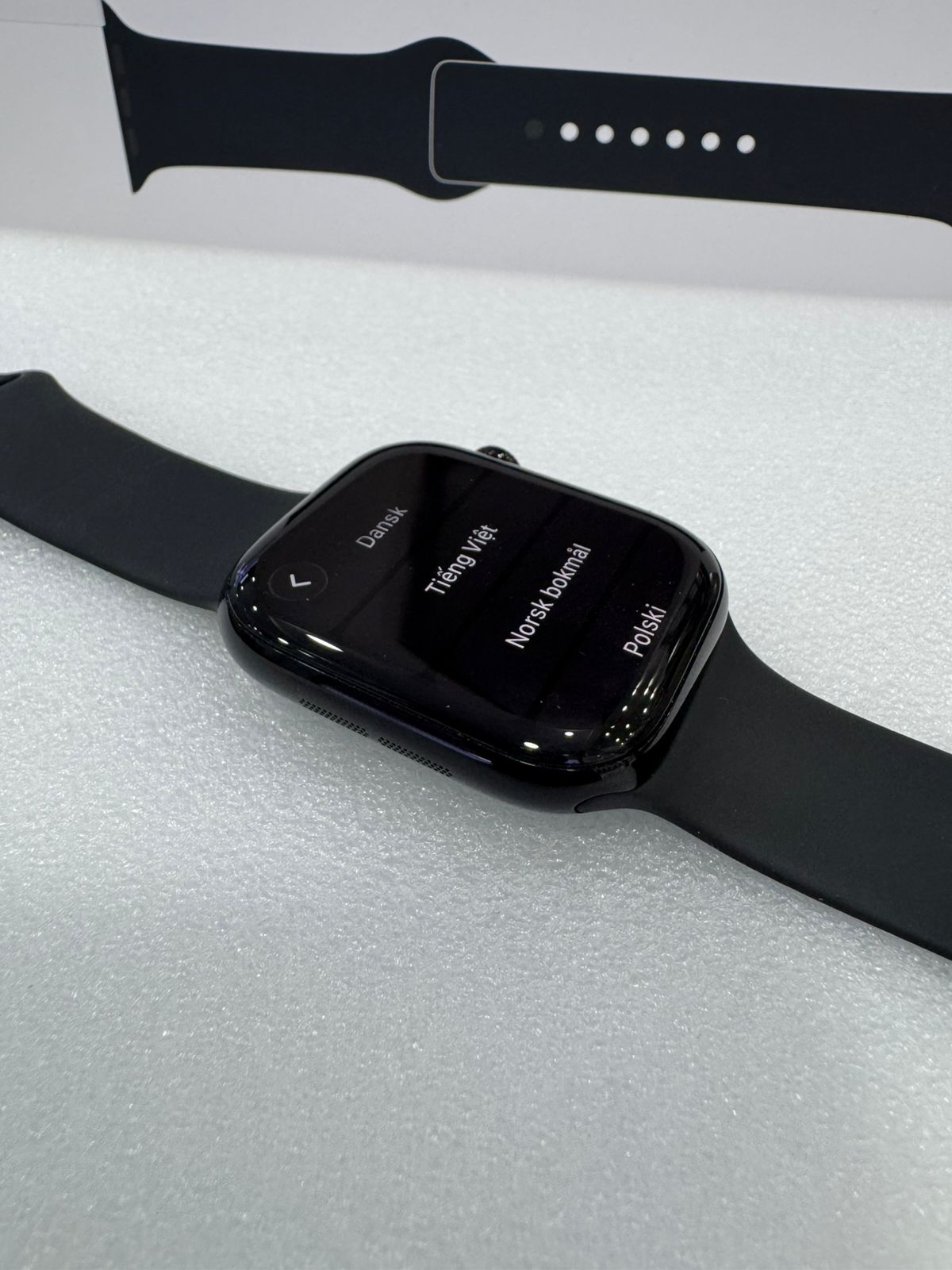 Apple Watch Series 10 GPS 46mm Jet Black Aluminium Case with Black Sport Band - S/M_3N496PA/A 