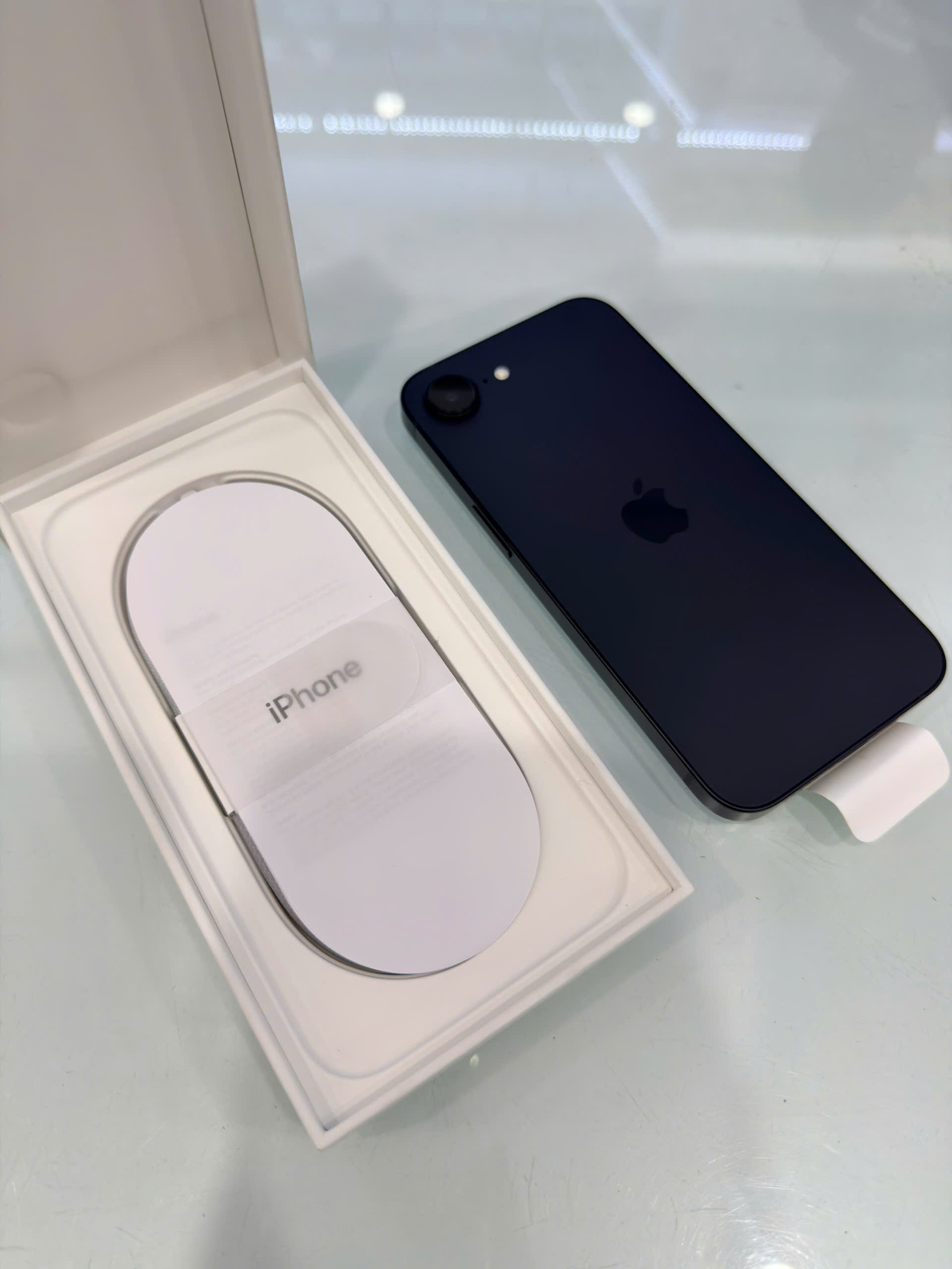 ĐTDD Apple iPhone 16e 128GB Black_3N762VN/A  - TBH