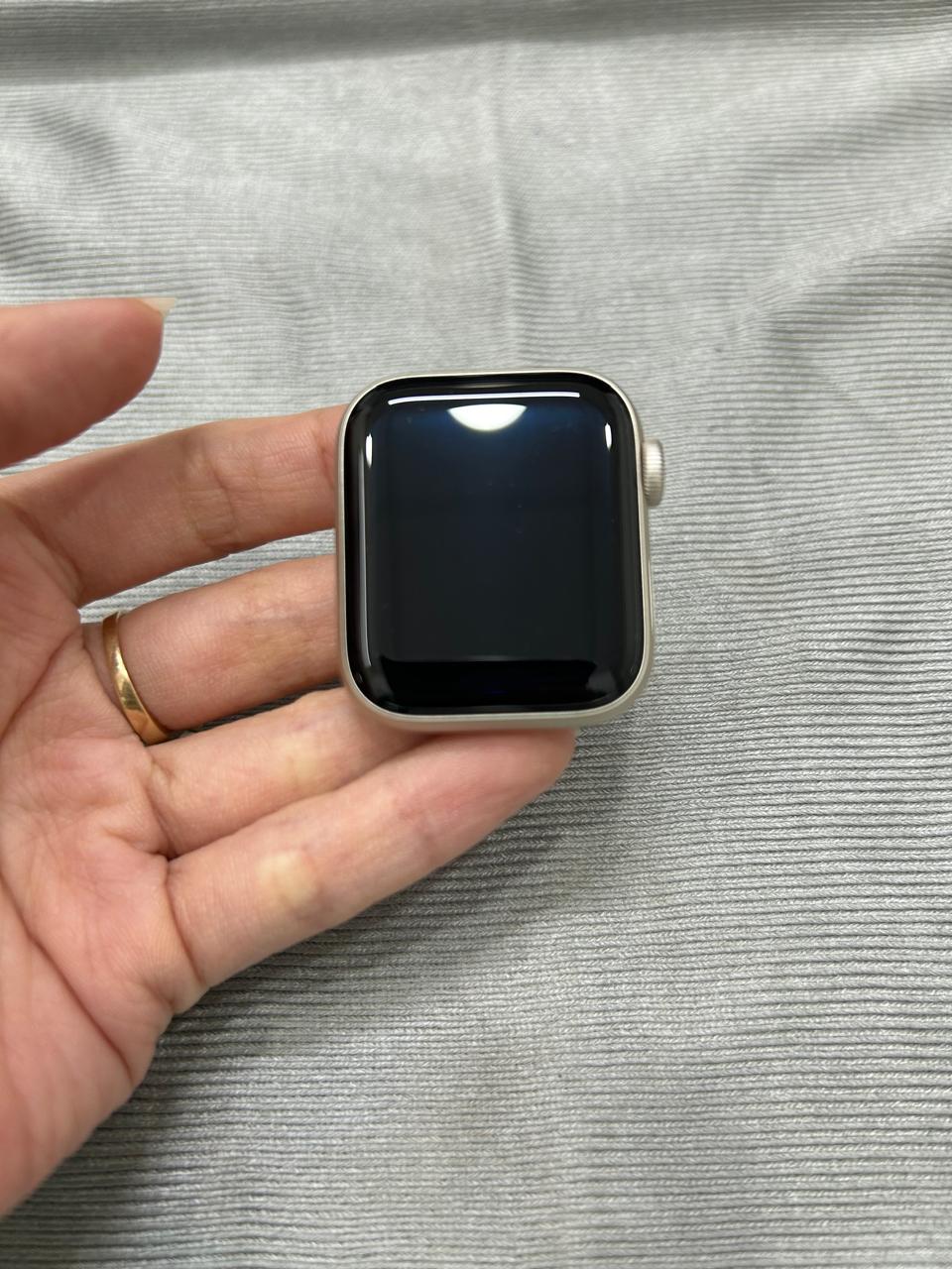 Apple Watch SE 2022 GPS 40mm Starlight Aluminium Case Only  - TBH