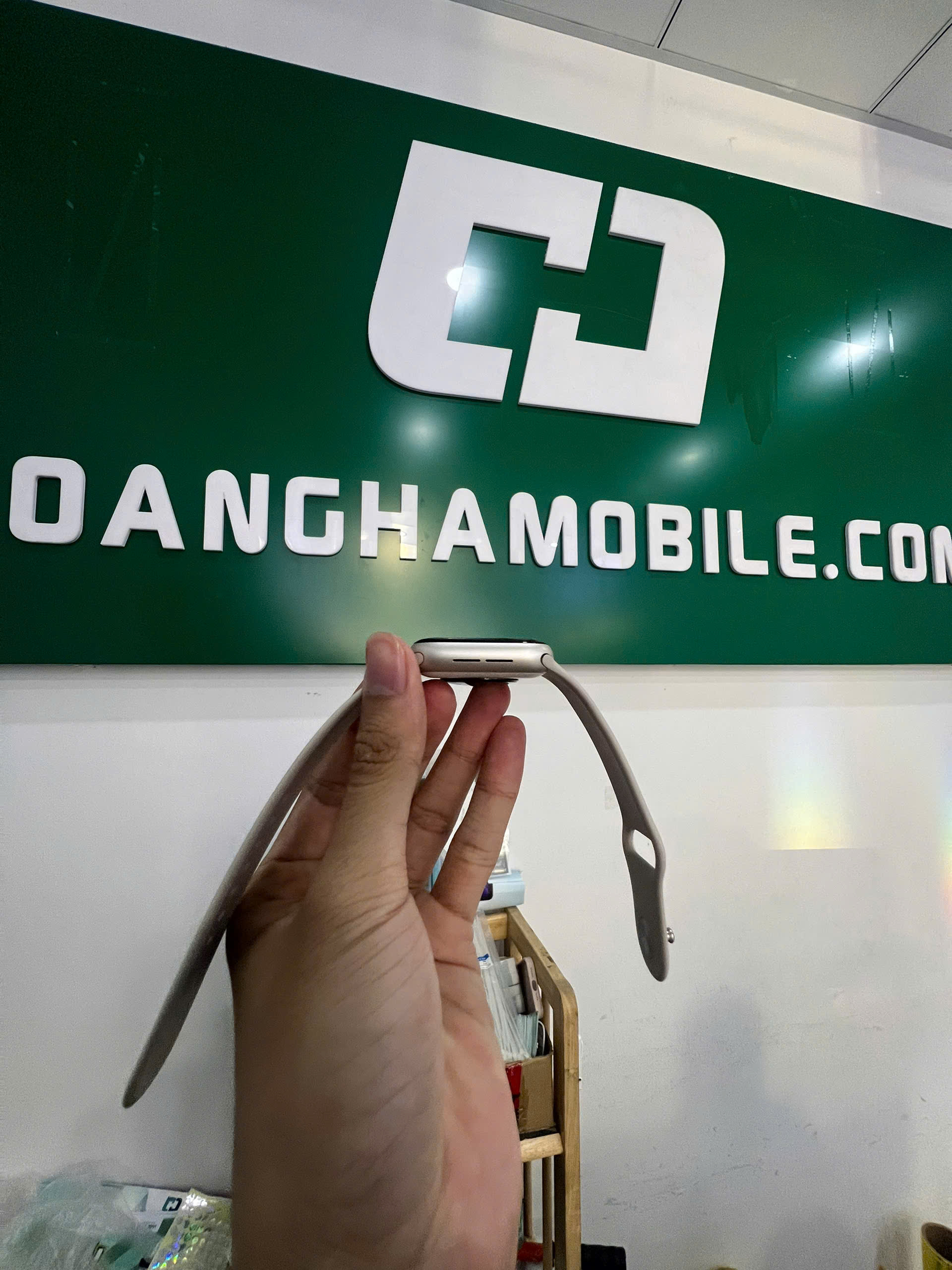 Apple Watch SE 2022 GPS 40mm Starlight Aluminium 