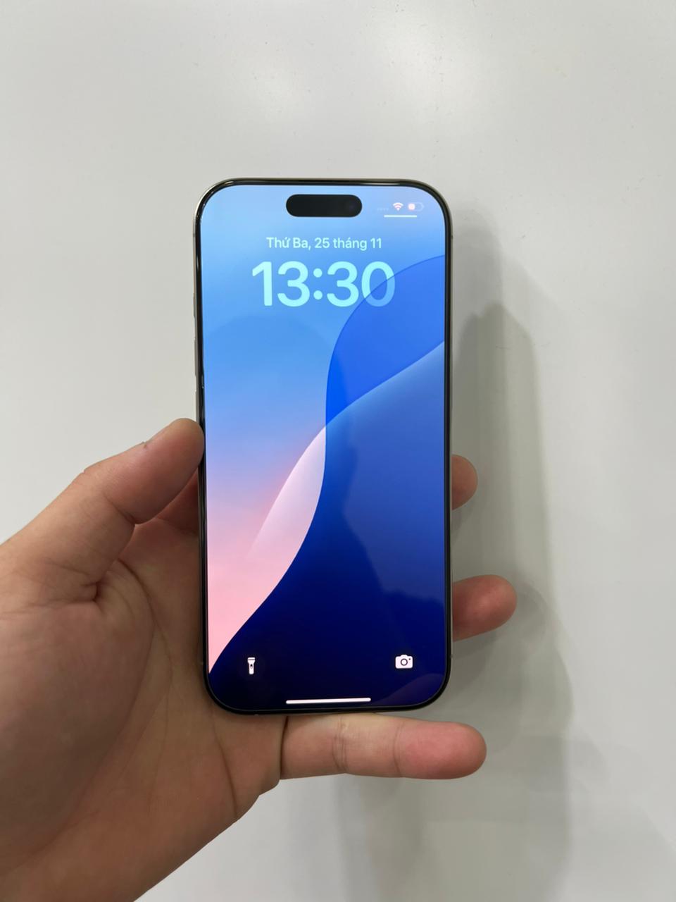 ĐTDĐ Apple iPhone 16 Pro 256GB Natural Titanium_MYNL3VN/A - SF3X2QRWYWJ - MYNL3VN