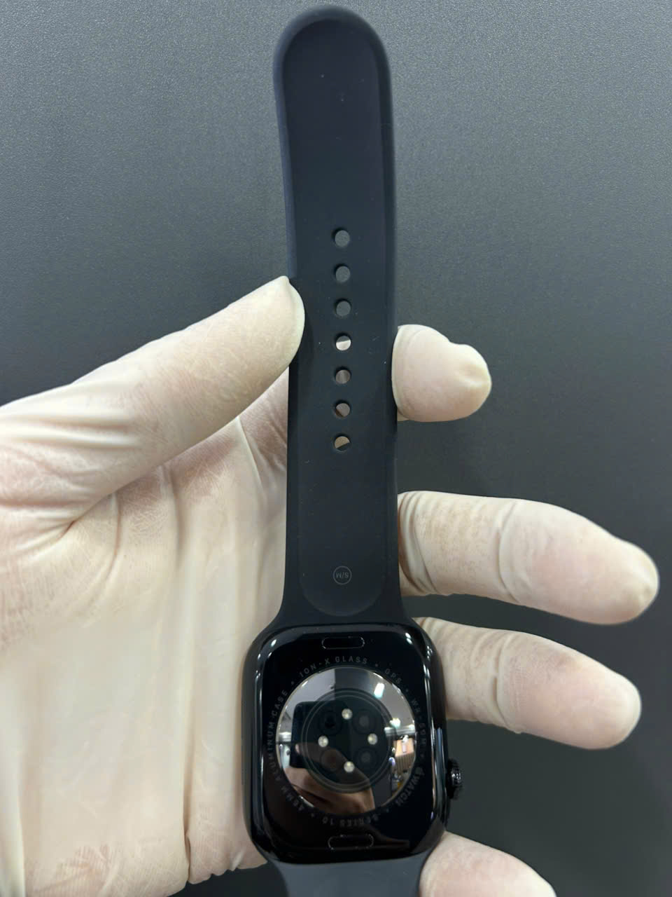 Apple Watch Series 10 GPS 46mm Jet Black Aluminium Case with Black Sport Band