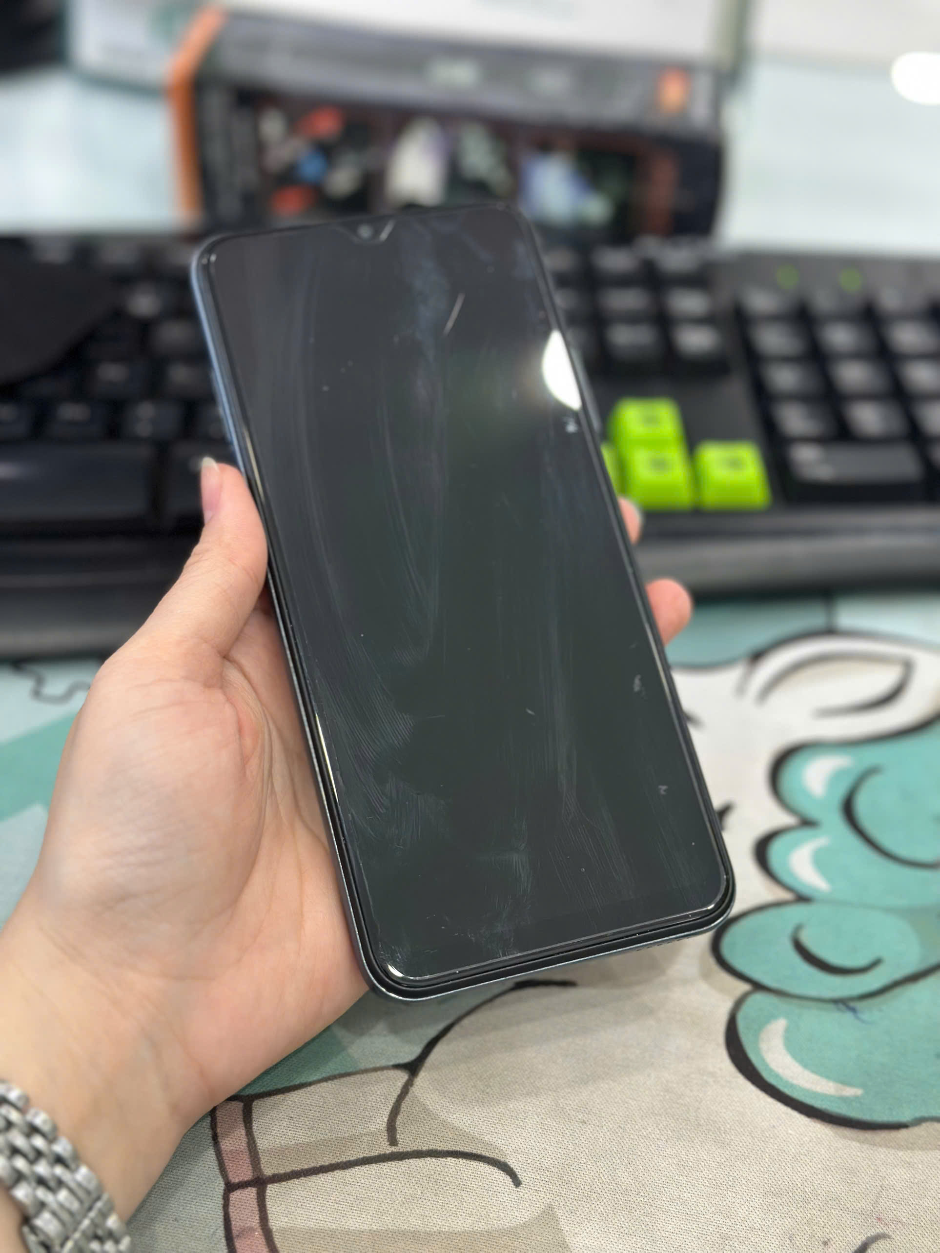 Điện thoại di động HTC Wildfire E3 lite (4GB/64GB) - Ghi (Grey) - TBH