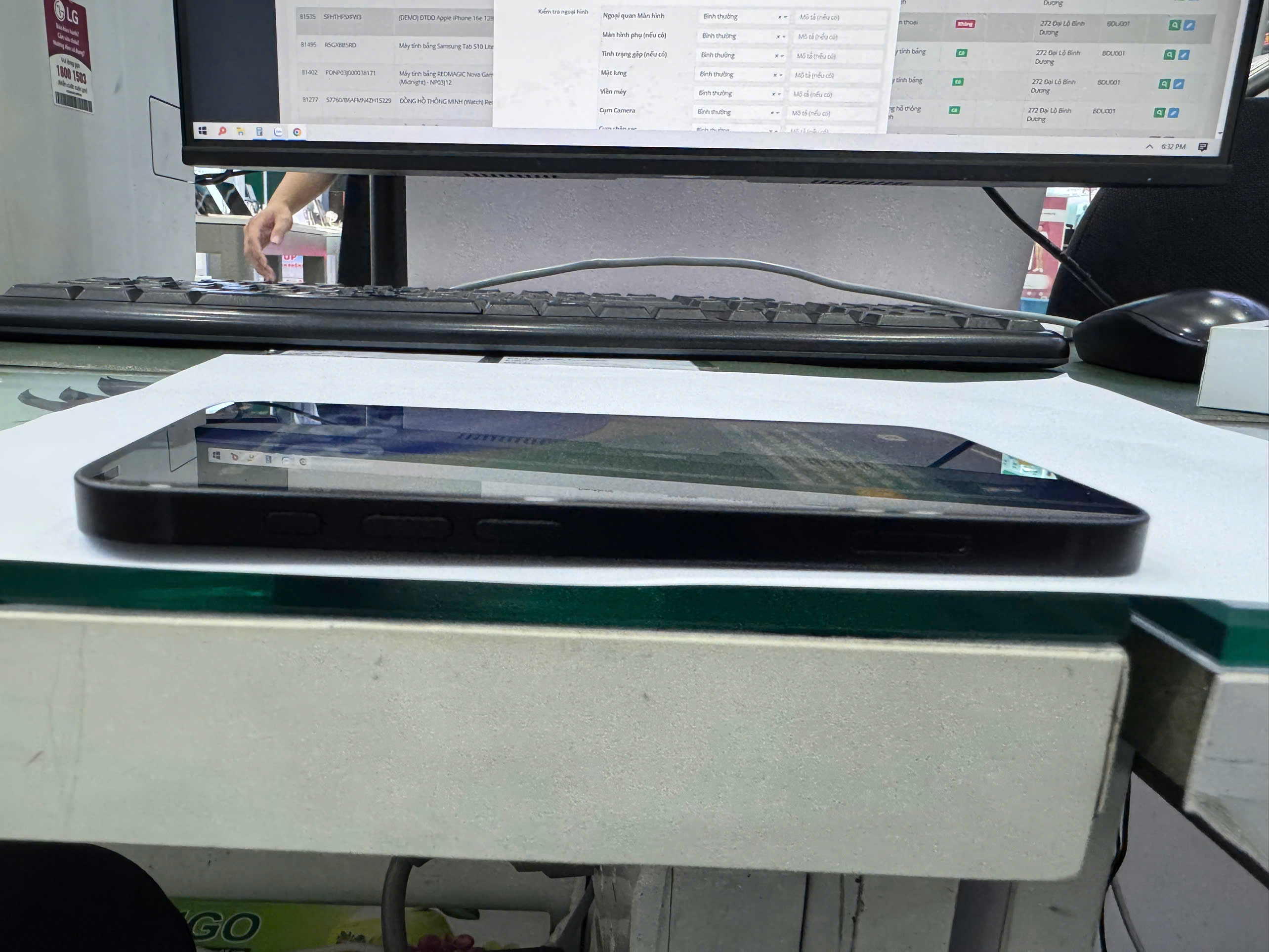 (DEMO) ĐTDD Apple iPhone 16e 128GB Black_3N762VN/A - SFHTHF5XFW3 - 3N762VN