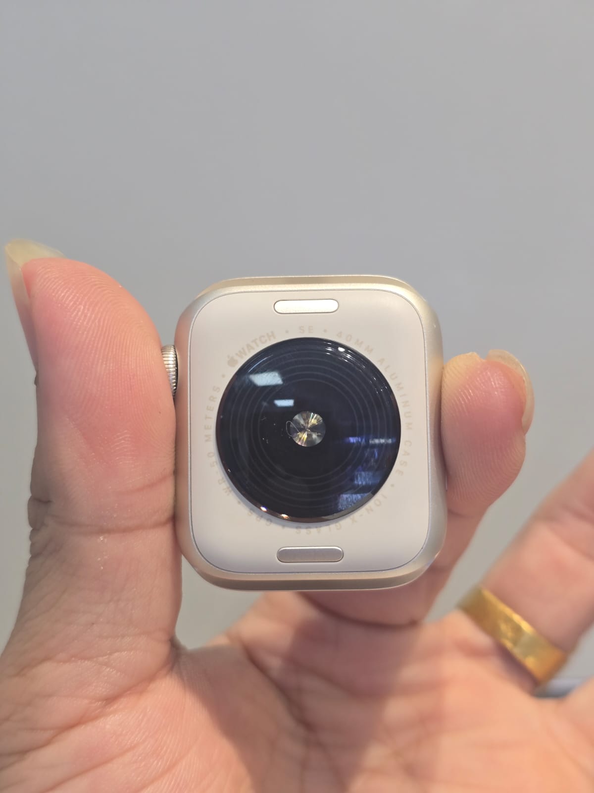 Apple Watch SE 2022 - GPS, 40mm - Vỏ Nhôm Dây Cao Su TBH