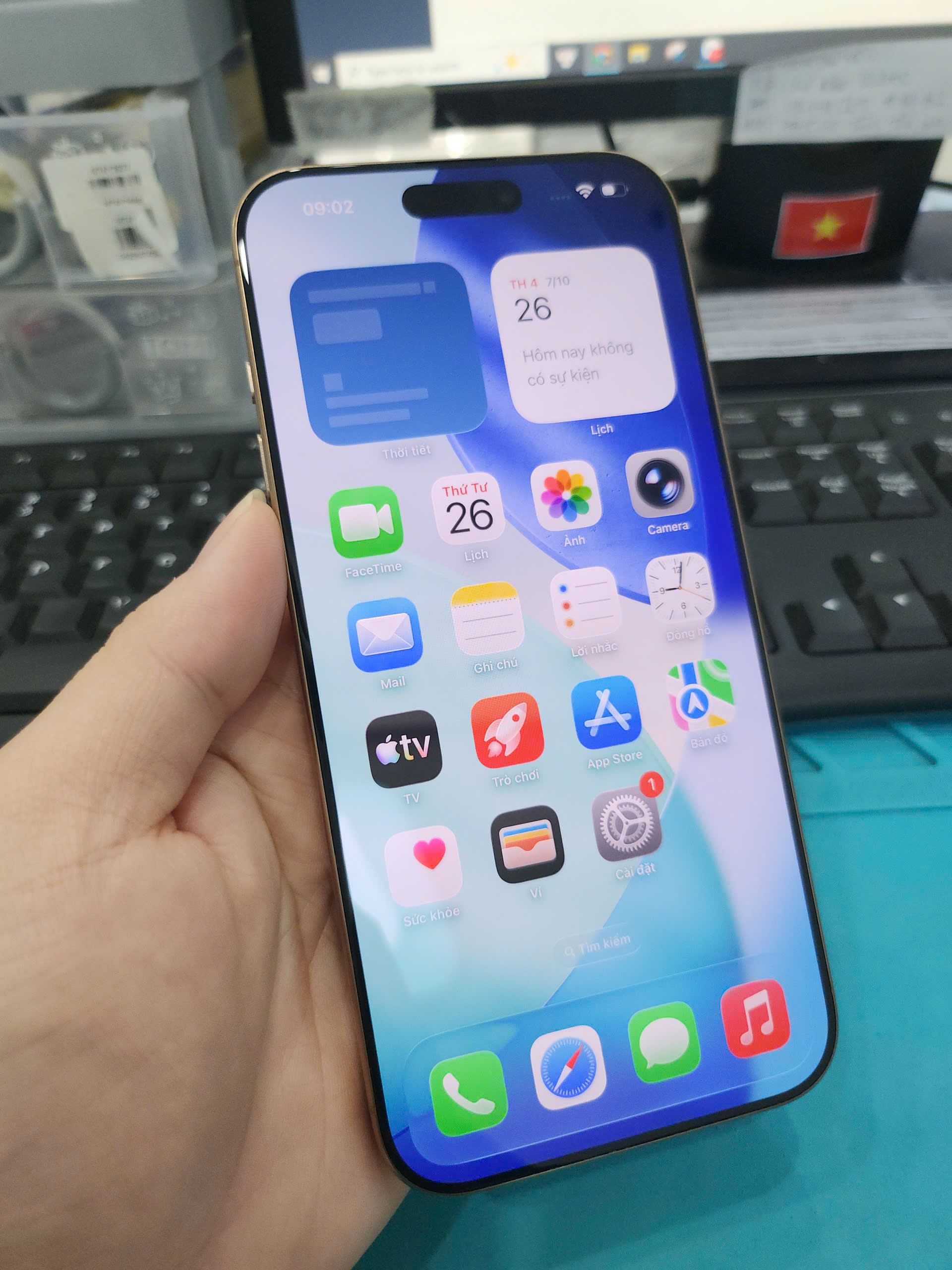 ĐTDĐ Apple iPhone 16 Pro Max 256GB Desert Titanium - qua sử dụng