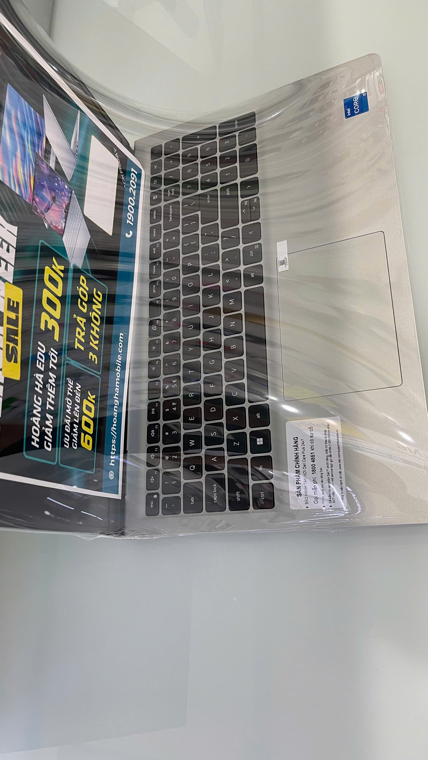 Máy tính xách tay Dell 15 DC15250, i5-1334U, 16GB, 512GB SSD - màu bạc - máy cũ TBH