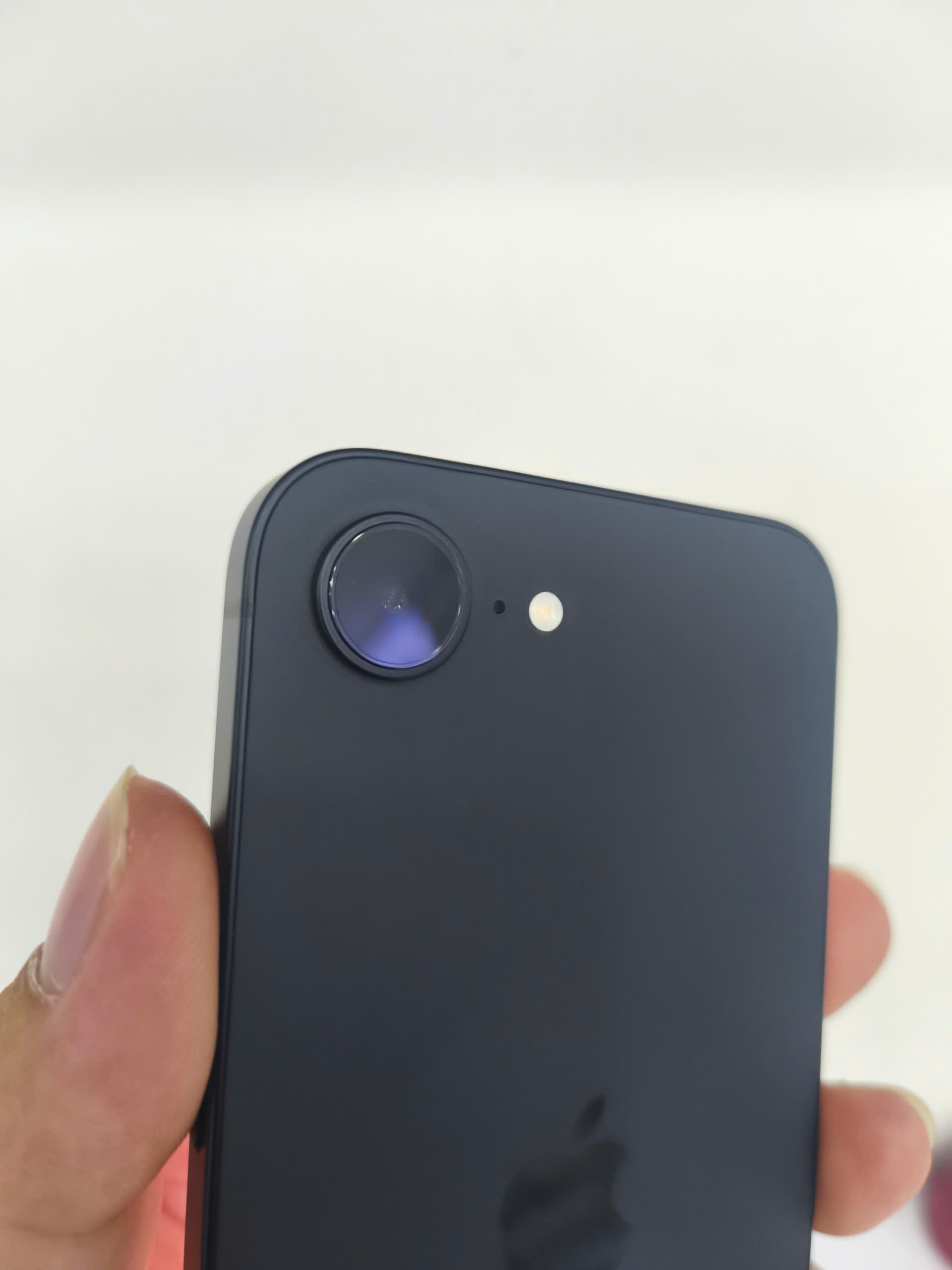 (DEMO) ĐTDD Apple iPhone 16e 128GB Black_3N762VN/A