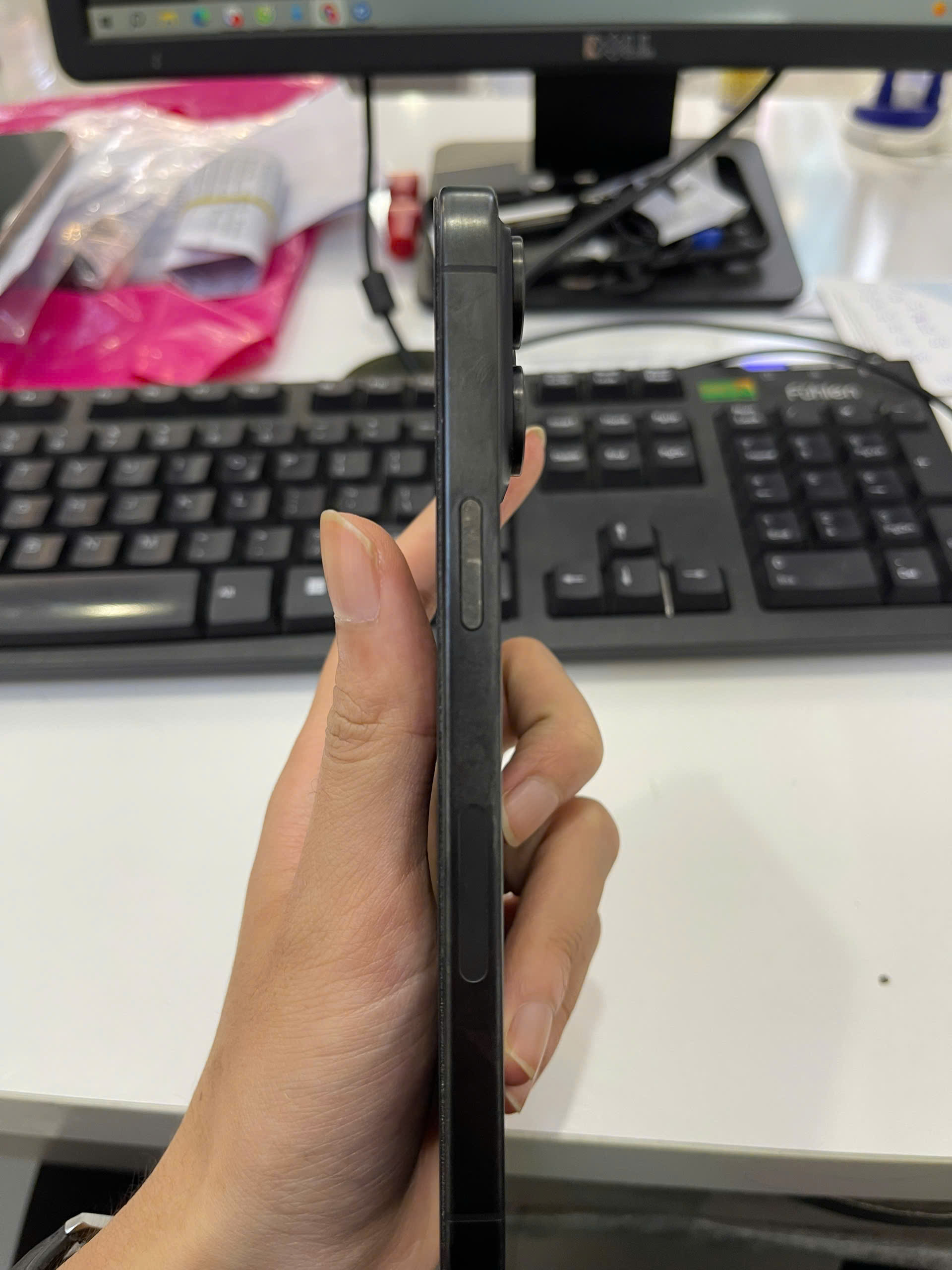 ĐTDĐ Apple iPhone 15 Pro Max 256GB - Cũ - G9X3FNNQHF - IP15M256C