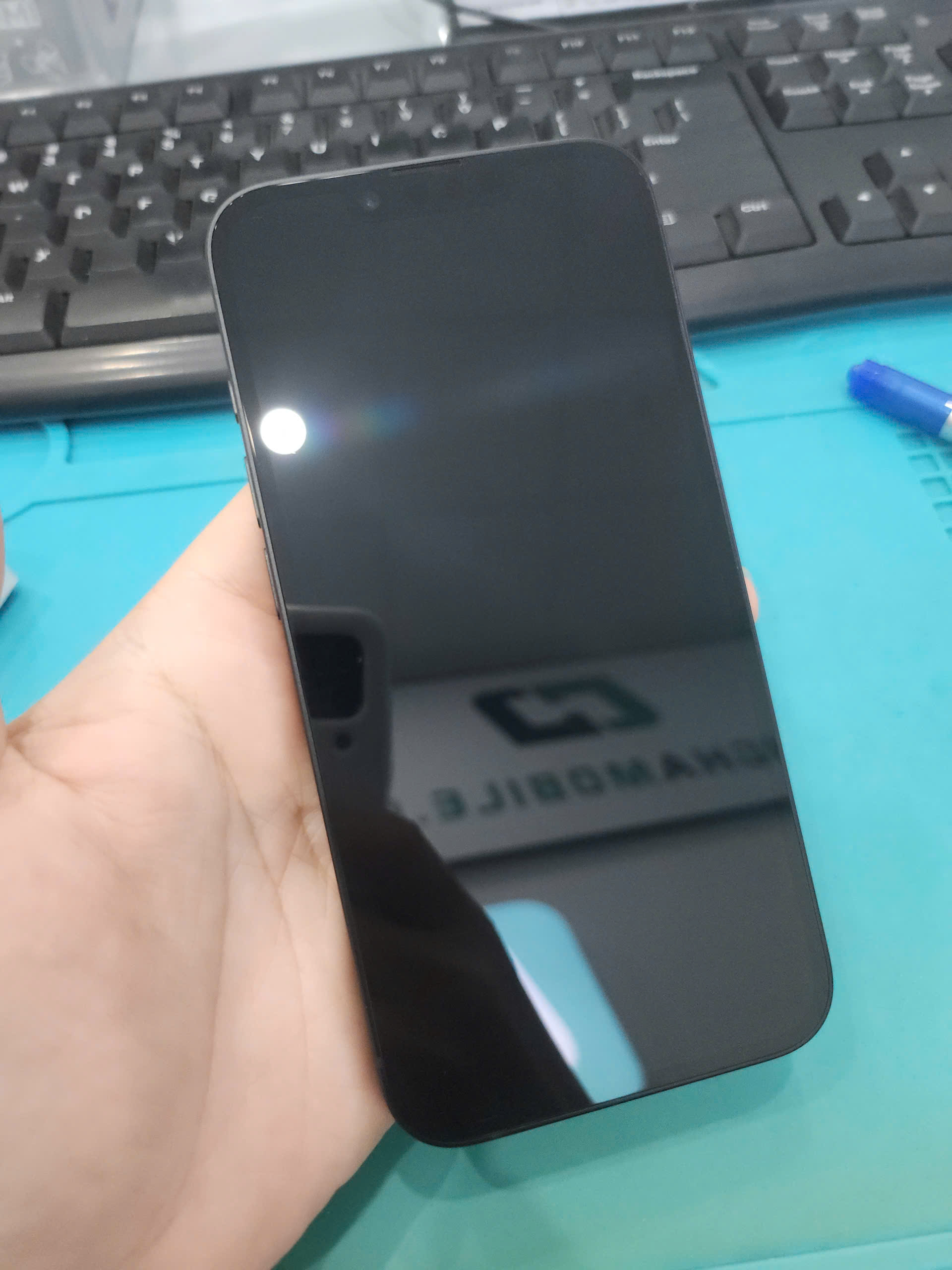 iPhone 16e 128GB - Black - Demo