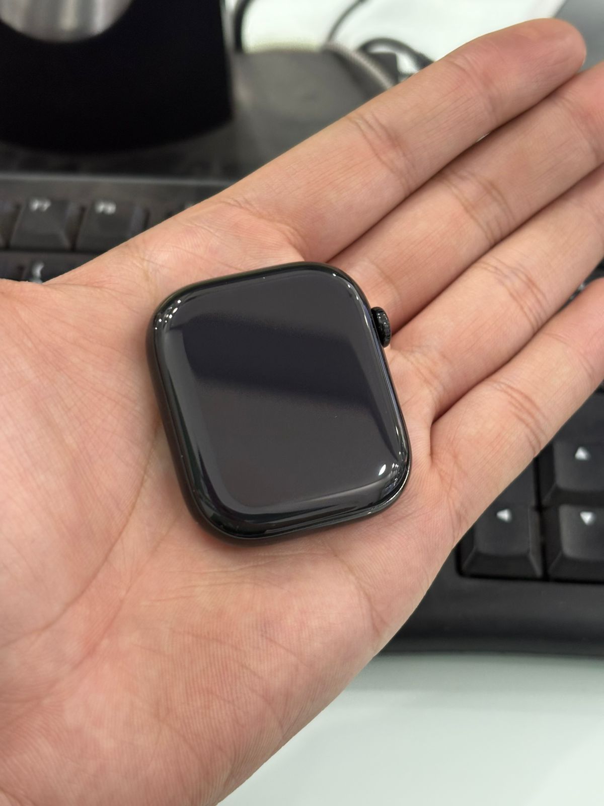  Apple Watch Series 10 GPS 46mm Jet Black Aluminium Case with Black Sport Band