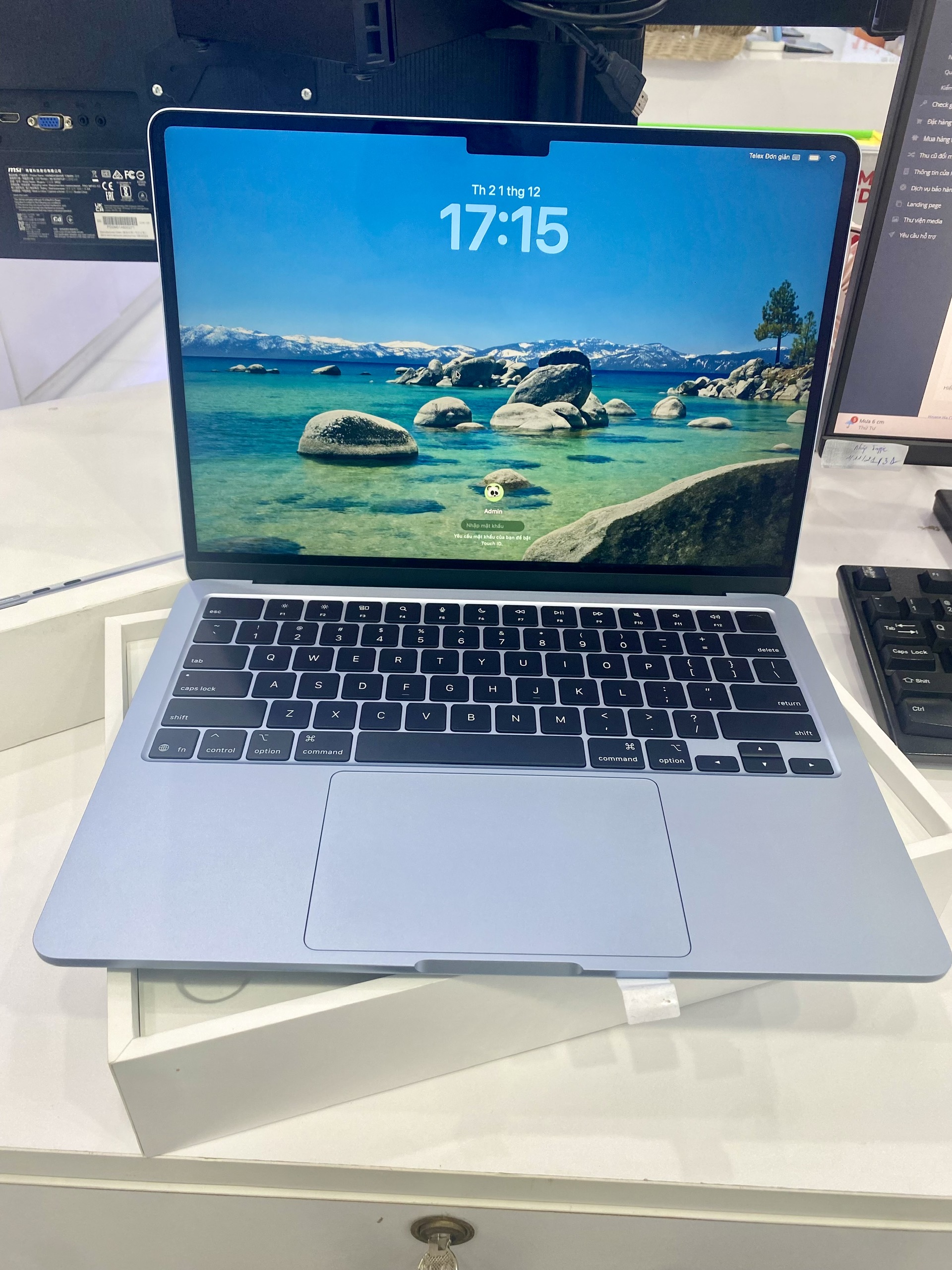 MacBook Air M4 13.6 inch 2025, 10CPU-8GPU, 16GB/256GB - Sky Blue