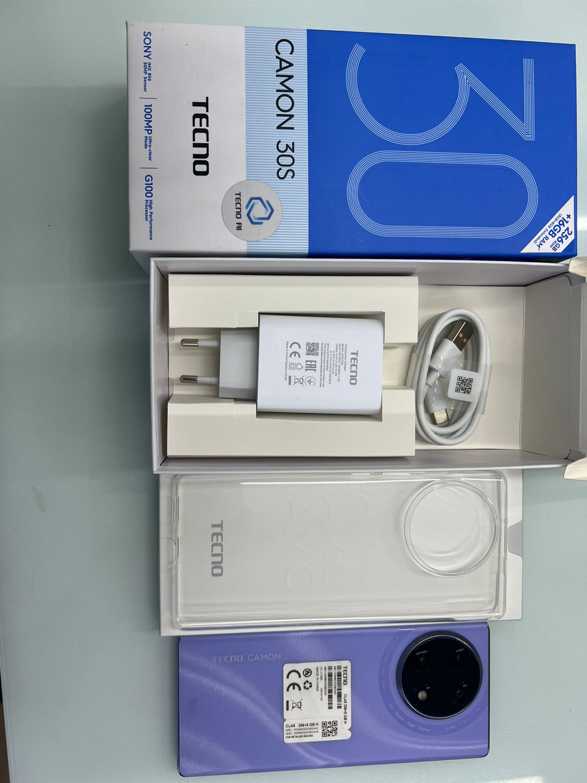 Điện thoại di động TECNO CLA5 (TECNO CAMON 30S) 256+8