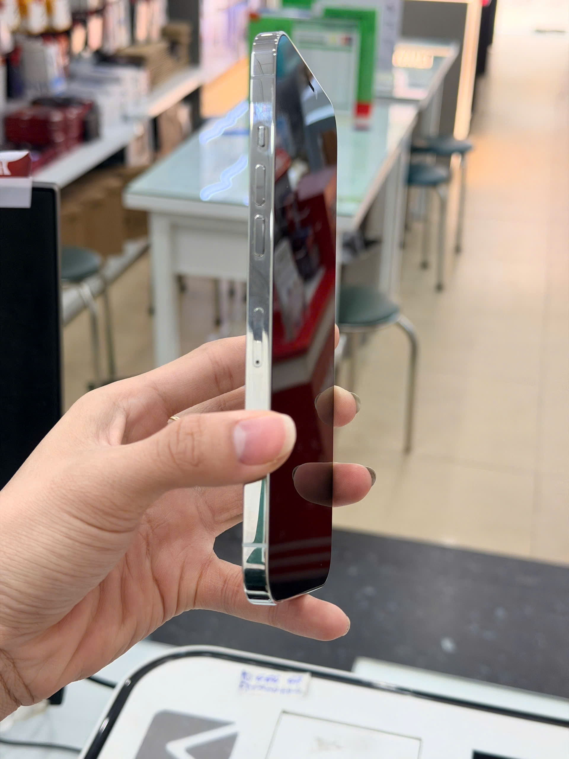 ĐTDĐ Apple iPhone 12 Pro Max 128GB Silver - Cũ 