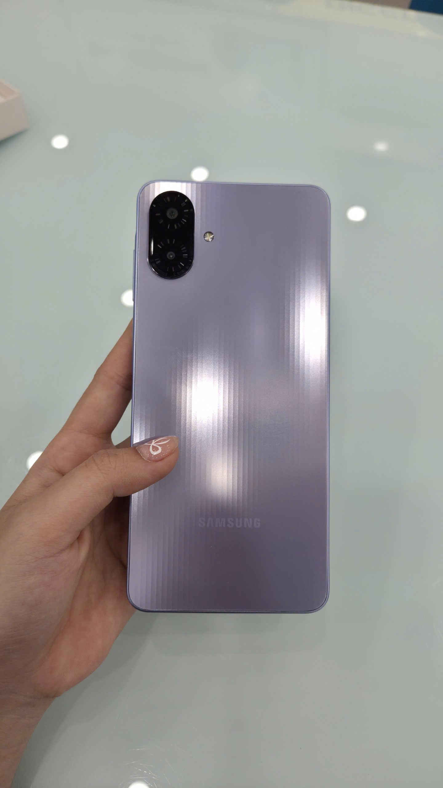 ĐTDĐ Samsung Samsung A07 4G, SM-A075F/DS,4+128, Tím nhạt - TBH - 231A CẦN THƠ