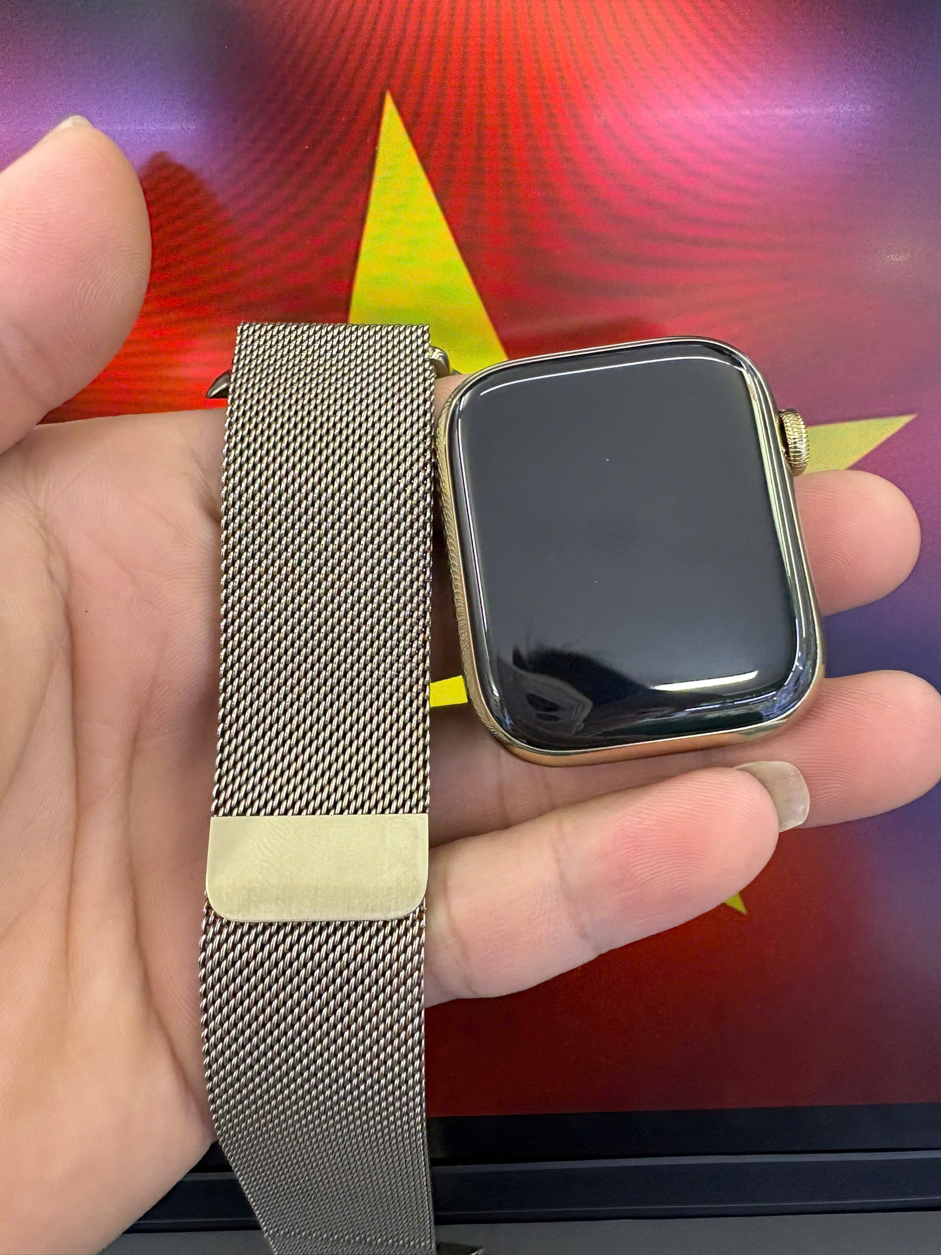 Apple Watch Series 8 GPS + Cellular 45mm Gold Stainless Steel Case with Gold Milanese Loop - TBH