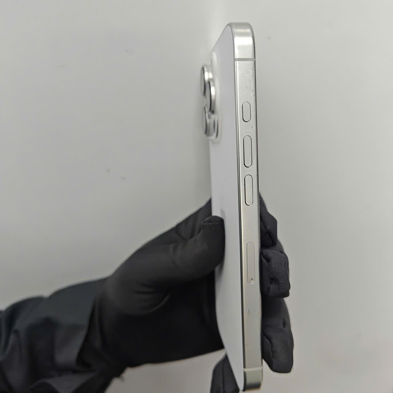 ĐTDĐ Apple iPhone 16 Pro 128GB White Titanium_MYNE3VN/A - SGF4J7T447C - MYNE3VN