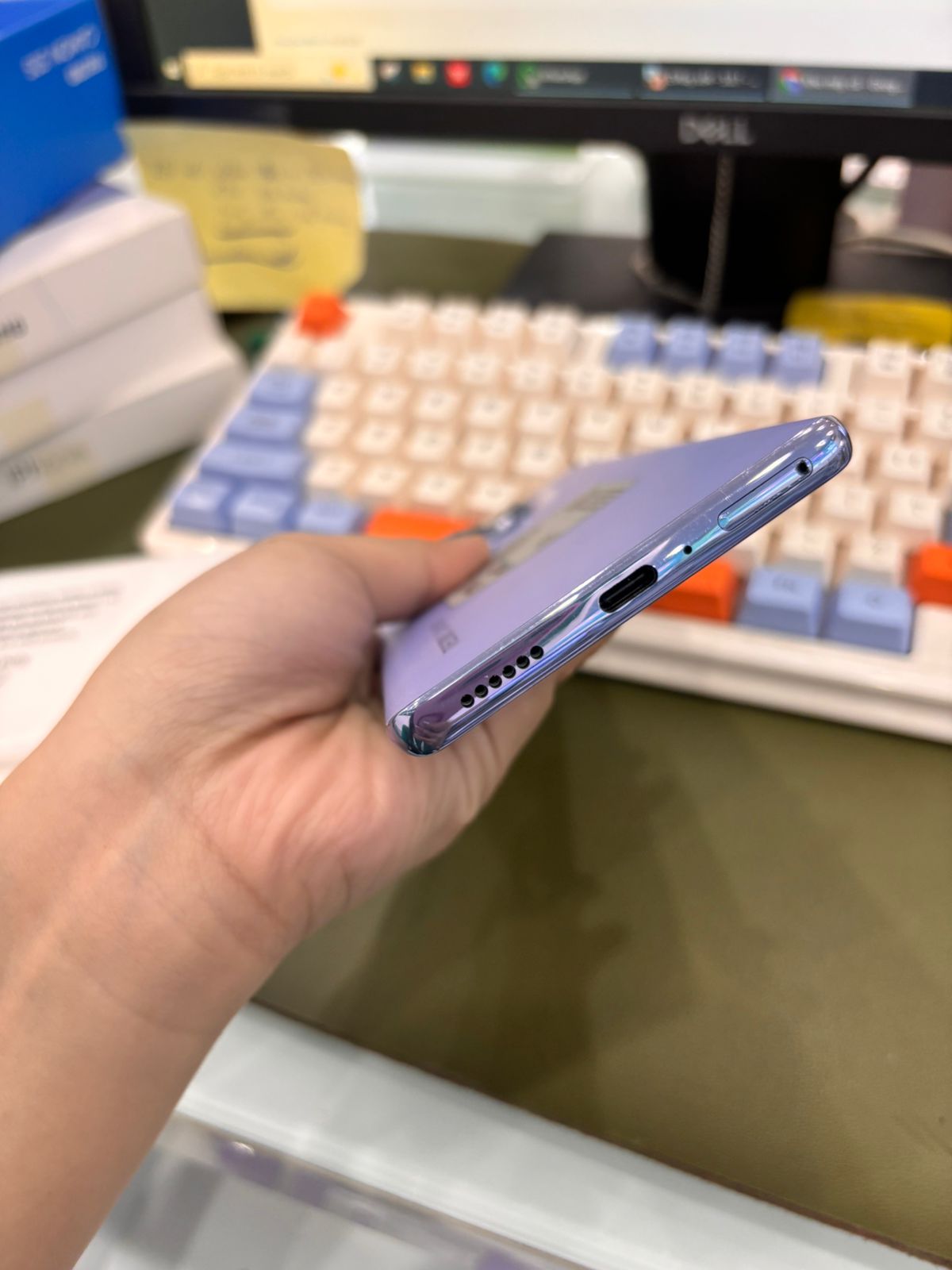 Điện thoại di động TECNO CLA5 (TECNO CAMON 30S) 256+8