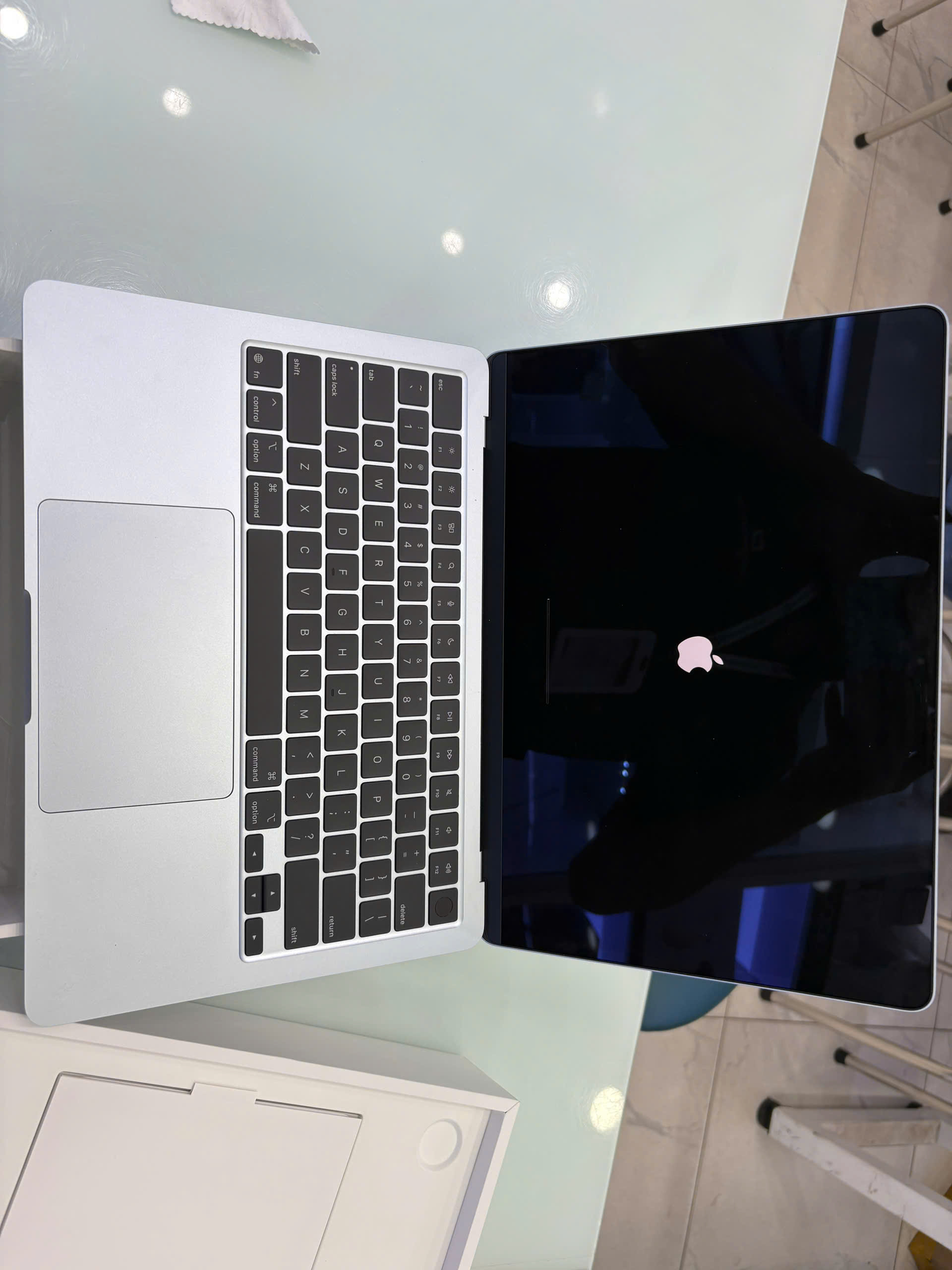 MacBook Air M4 13 inch 16GB/256GB TBH