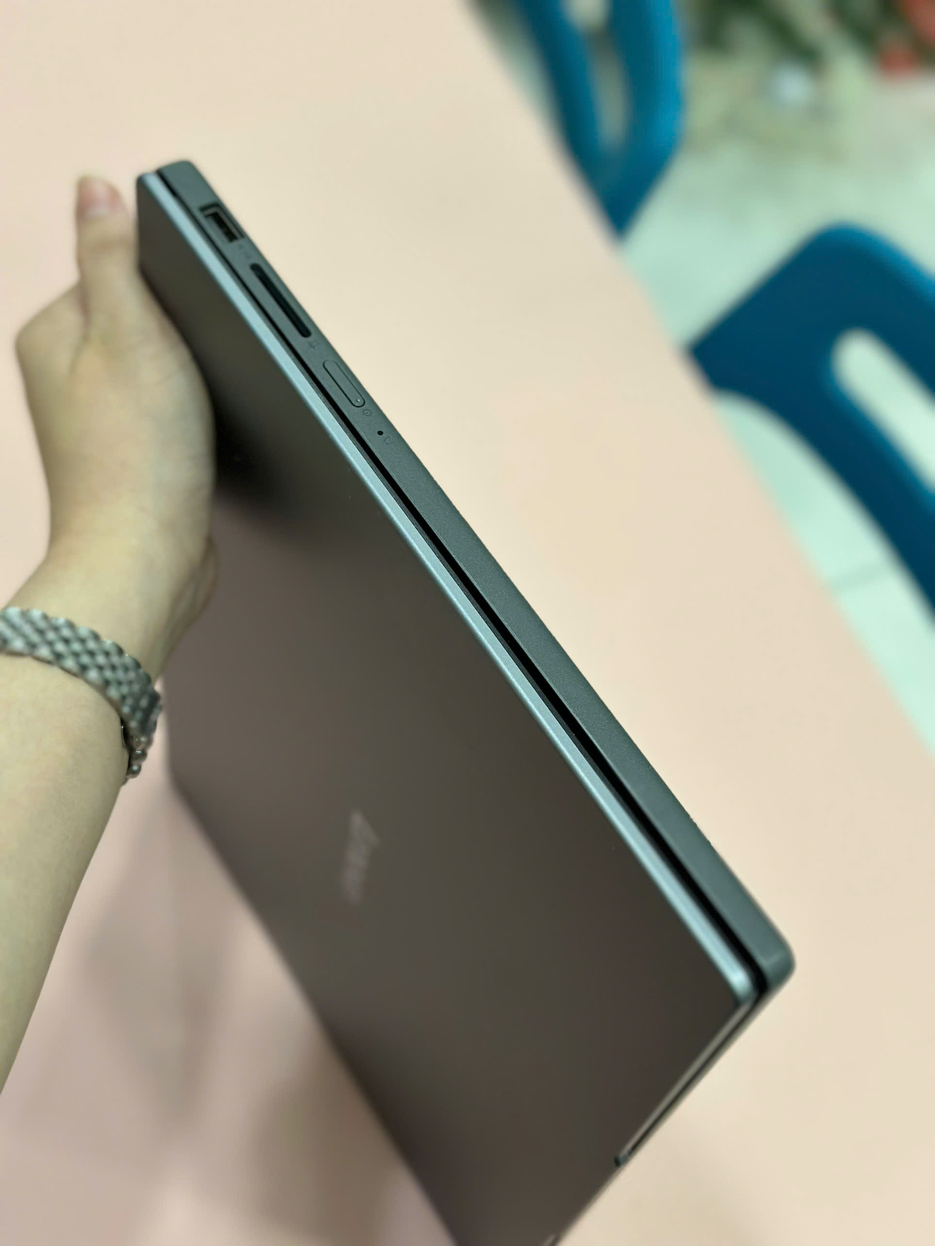 MÁY TÍNH XÁCH TAY (NB) LENOVO Ideapad Slim 3 16IRH10 i5-13420H/16GD5/512GSSD/16.0WUXGA/Wifi6/BT/3C60/W11SL/2Y/XÁM - TBH