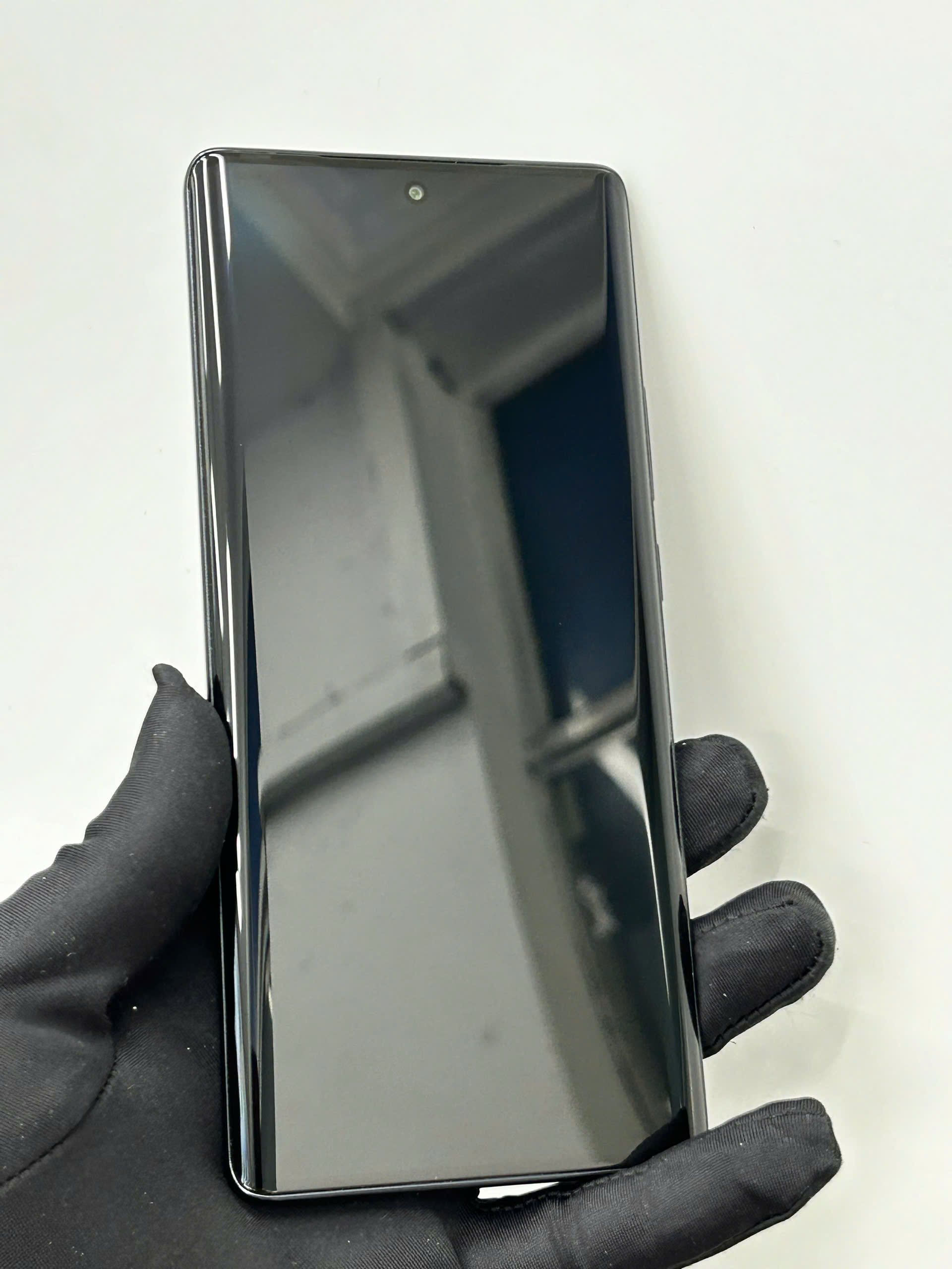 Điện thoại di động Infinix X6880 (Infinix Hot 50 Pro+ 256+8), màu Đen Vũ Trụ - 352021752255679 - X6880BLACK