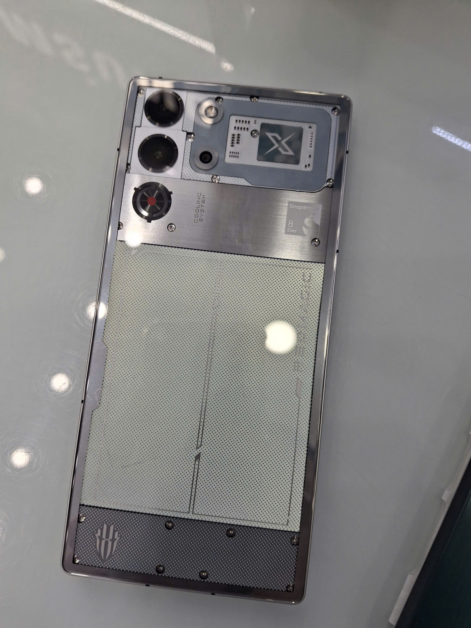 REDMAGIC 10 Pro 16GB/512GB Bản Quốc Tế Chính Hãng TBH