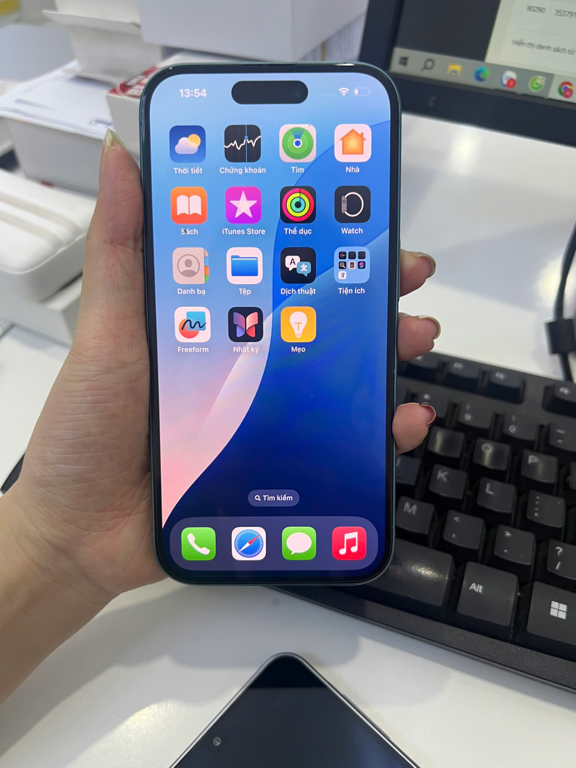 ĐTDĐ Apple iPhone 16 Pro Max 256GB - Cũ - F0KCJKXHNF - IP16M256C