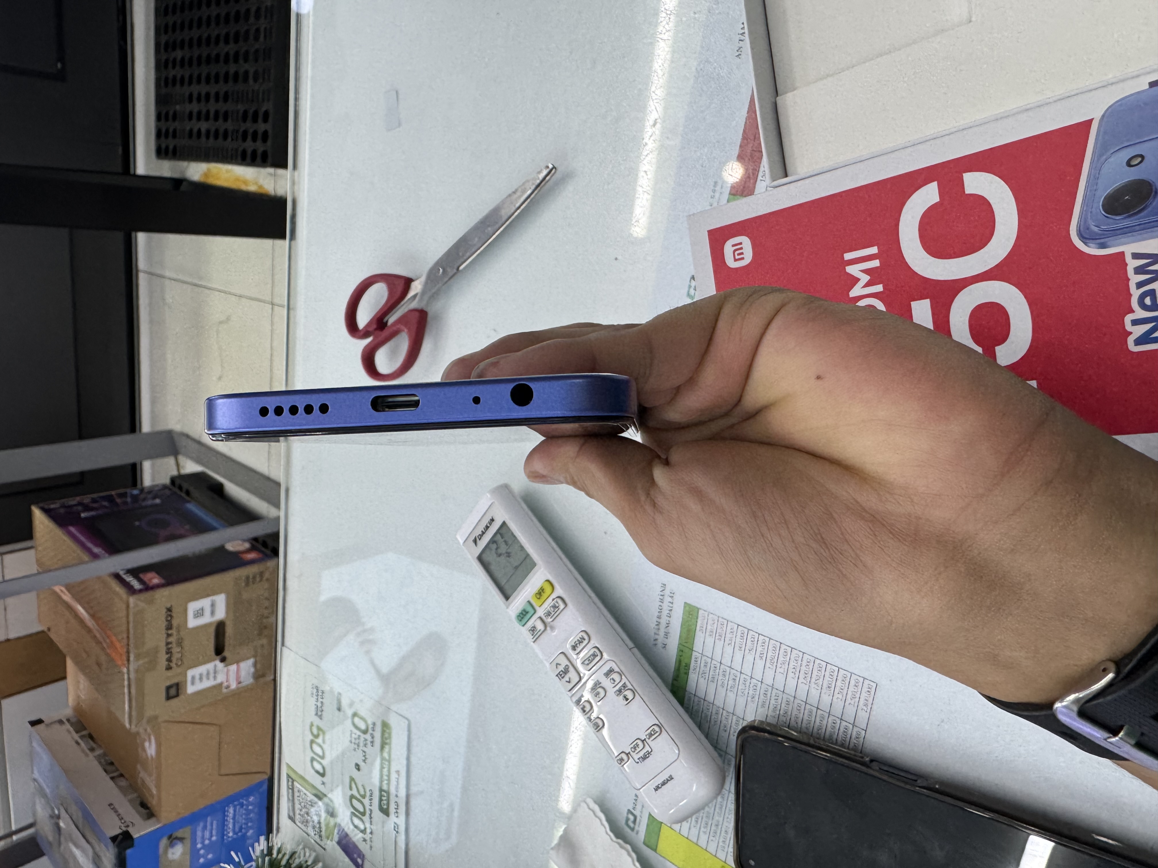 ĐIỆN THOẠI DI ĐỘNG (TEL) REDMI 15C 6.9"/MTK Helio G81 Ultra/4G/128G/50MP+QVGA/8MP/6000mAh (25078RA3EY)/XANH DƯƠNG