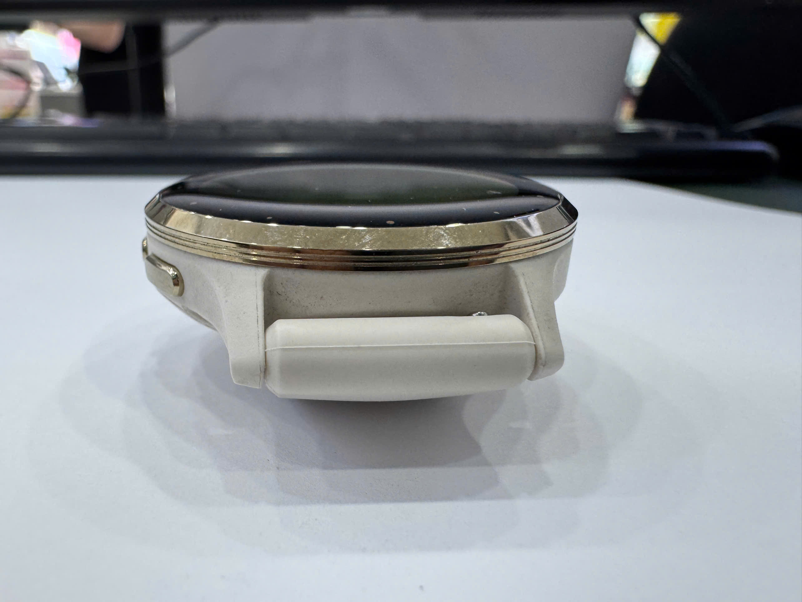 Đồng hồ thông minh Garmin GPS Venu 3S, TN - 7WQ059190 - GV02785ZTN