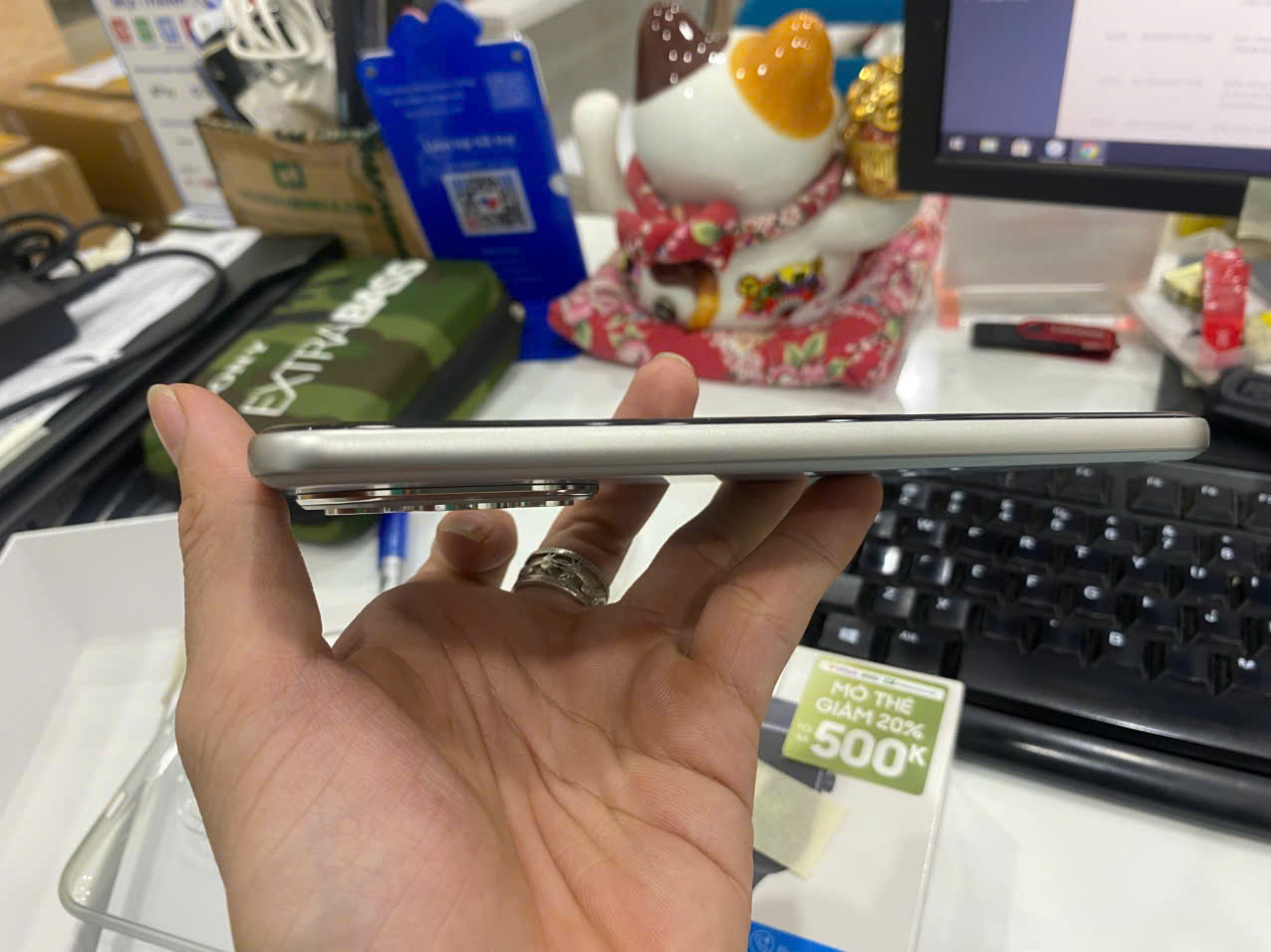 Điện thoại di động Honor 400 Pro 5G (12+512GB) Xám (Lunar Grey)_DNP-NX9