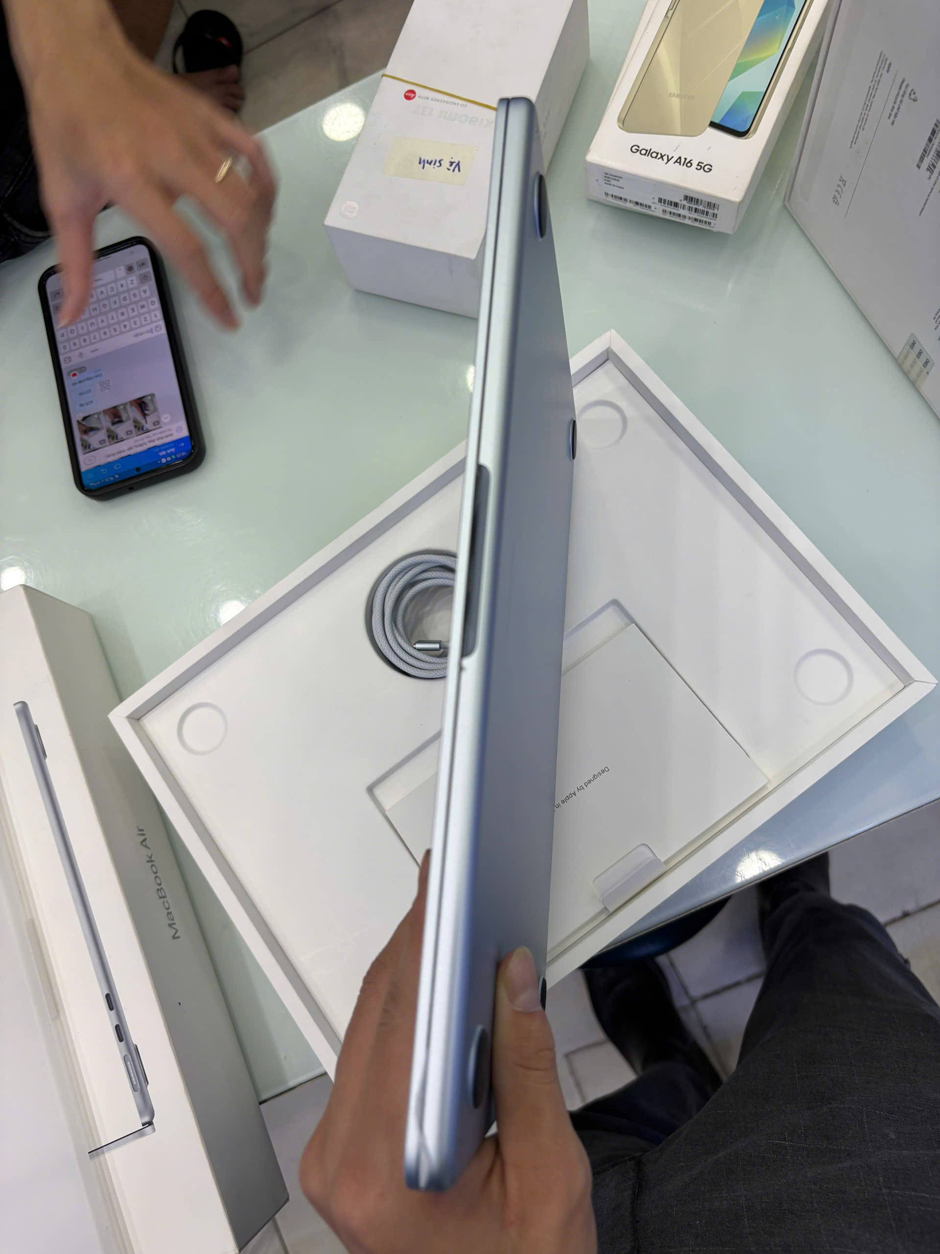 MacBook Air M4 13 inch 16GB/256GB TBH