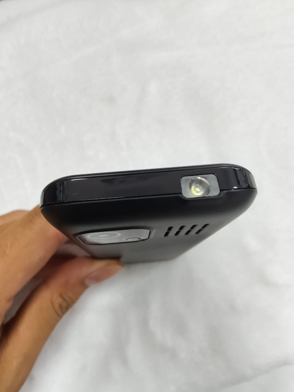 Điện thoại Viettel T2 - 4G (DÙNG MỌI LOẠI SIM) TBH