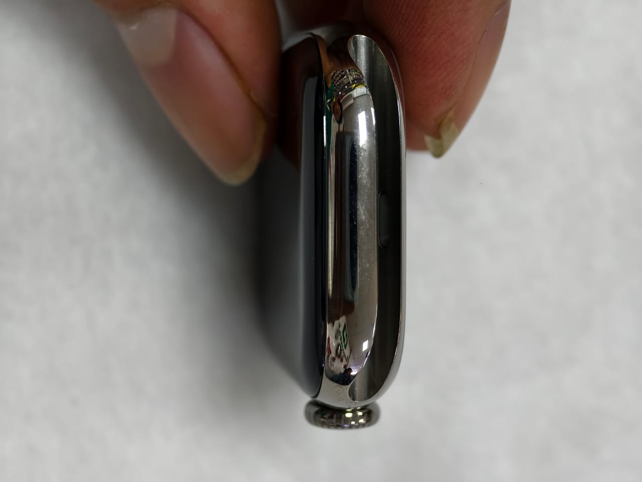 Apple Watch Series 11 - GPS + Cellular, 42mm - Viền Titan Dây Thép Milan