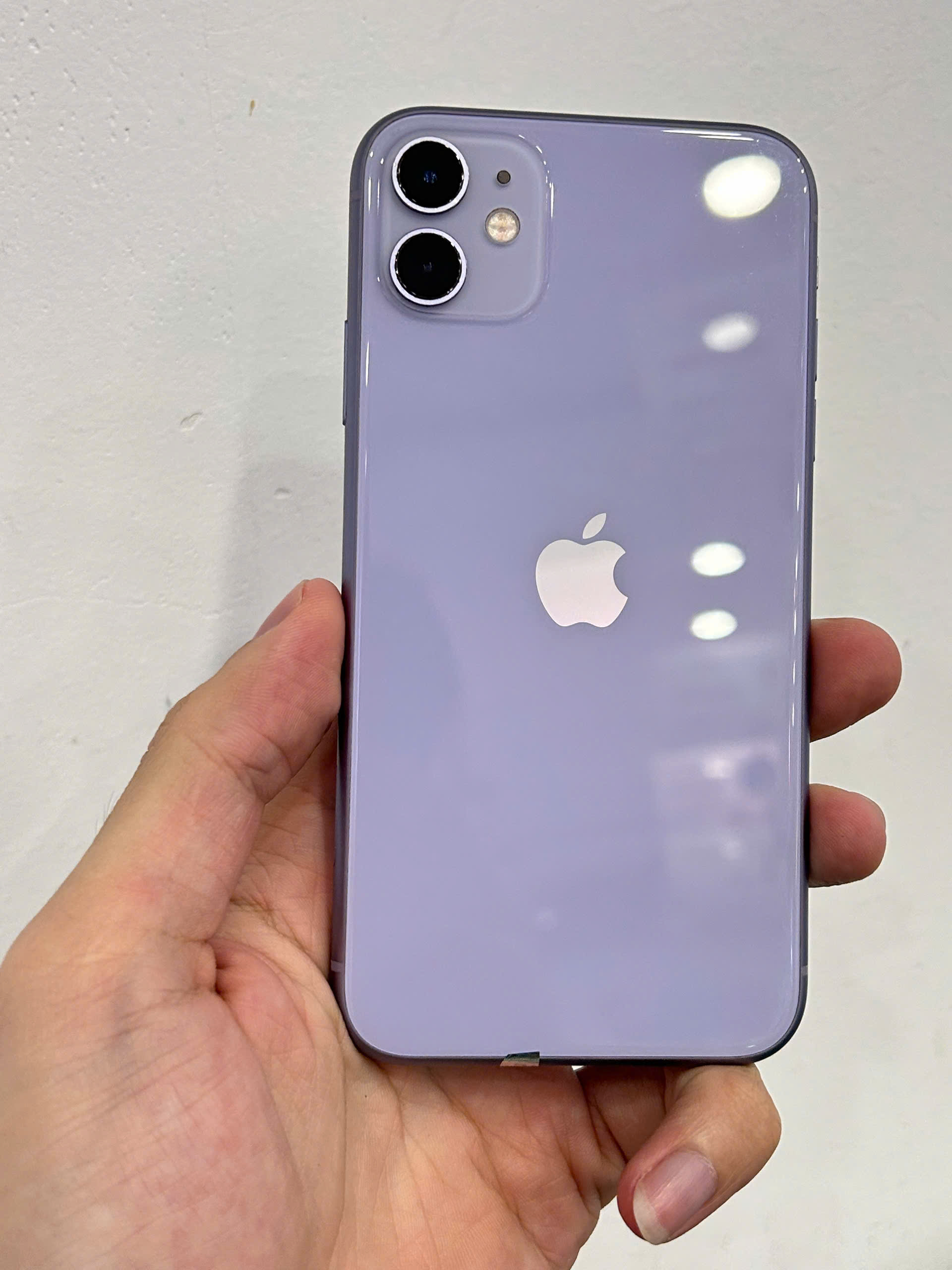 Iphone 11 64GB Cũ - Purple