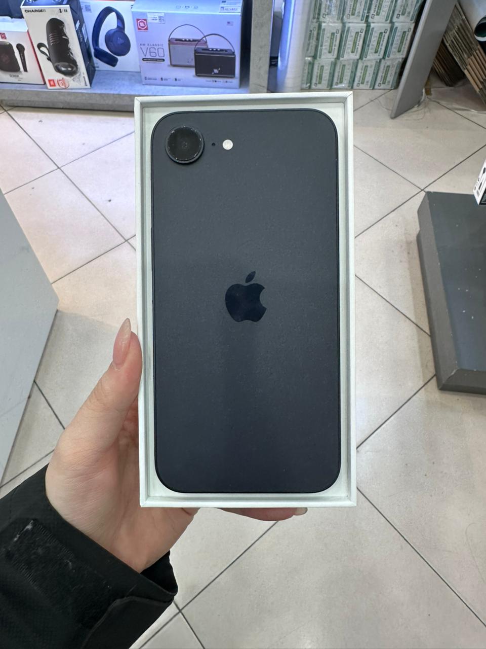 ĐTDD Apple iPhone 16e 128GB Black_3N762VN/A -Hàng TBH- 749 Giải Phóng, Hà Nội