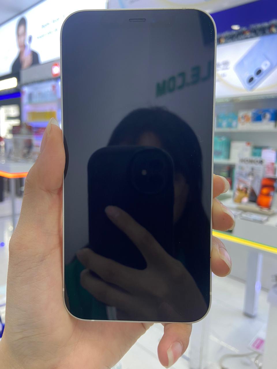 Iphone 11 64GB Cũ - White - 352906116239346 - IC1164W