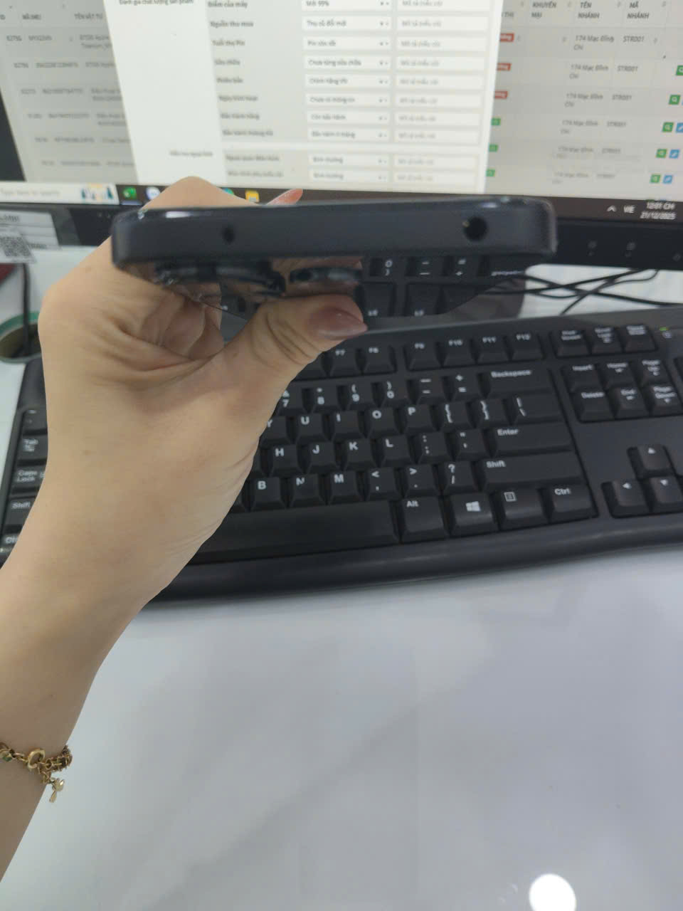 Điện thoại di động Redmi 13 Midnight Black 8GB RAM 128GB ROM (2404ARN45A)_MZB0GYYEU