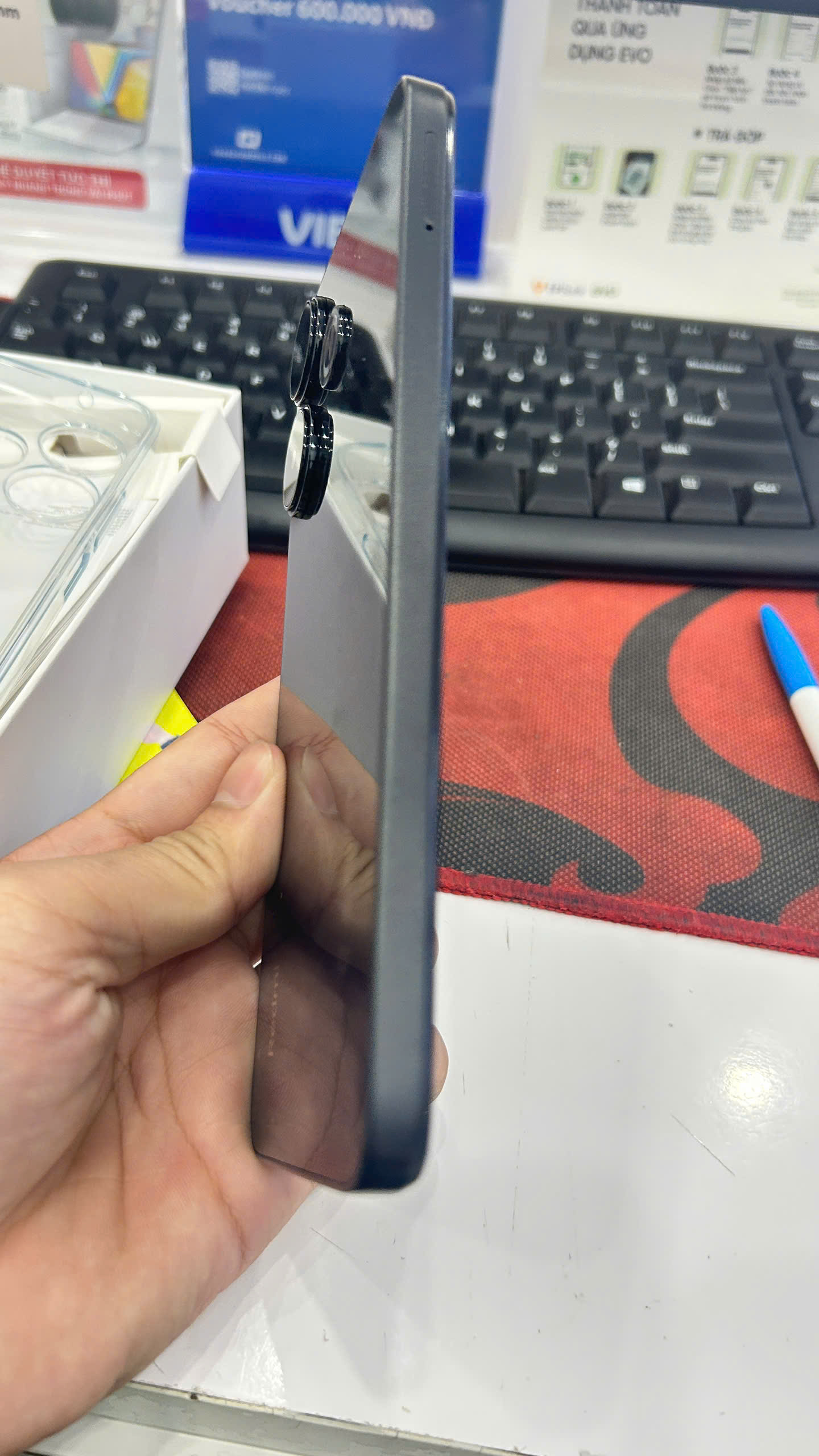 Điện thoại di động Redmi 13 Midnight Black 6GB RAM 128GB ROM