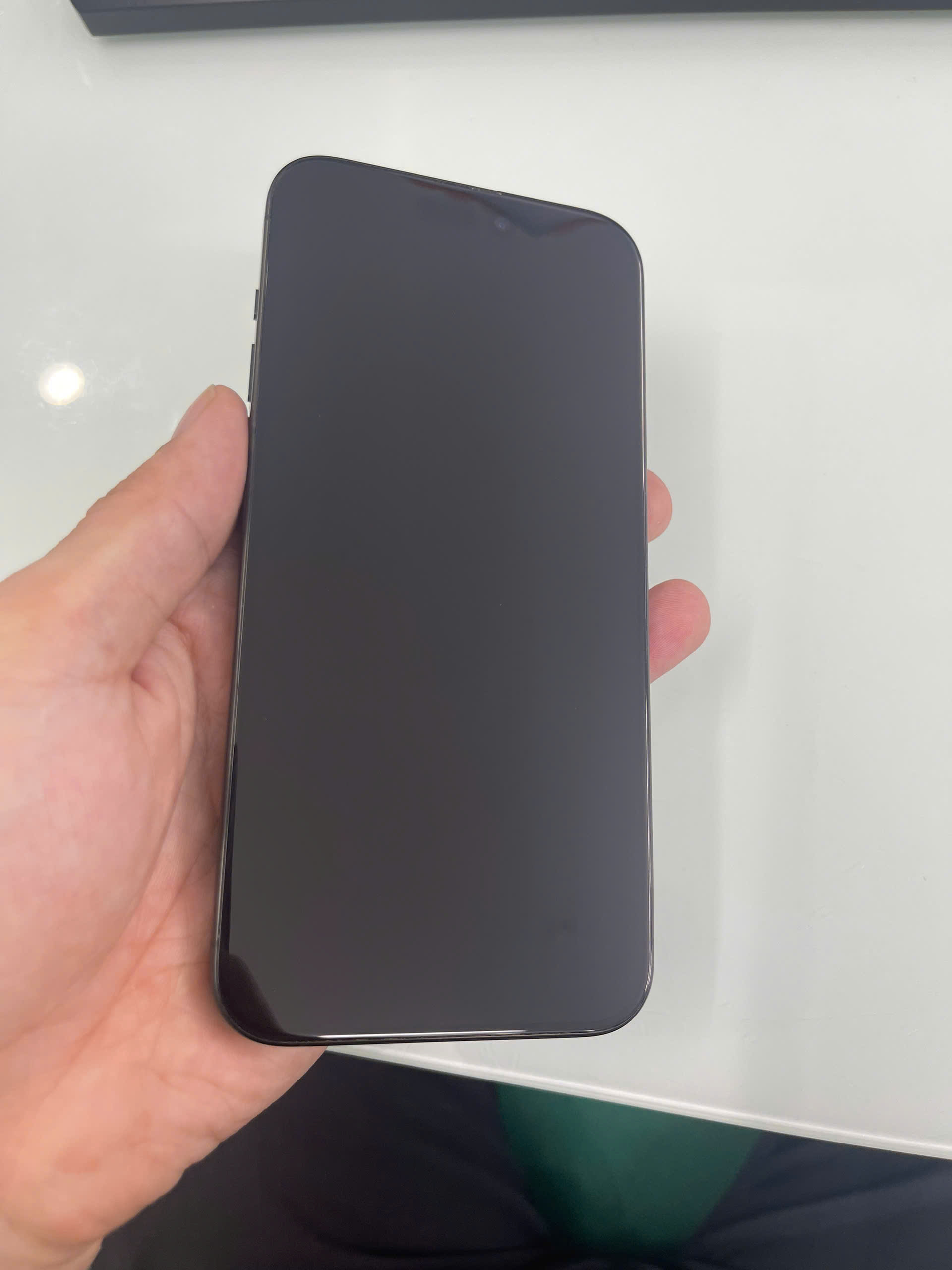 ĐTDĐ Apple iPhone 15 Pro Max 256GB Black Titanium_MU773VN/A - 357164766288552 - MU773VN