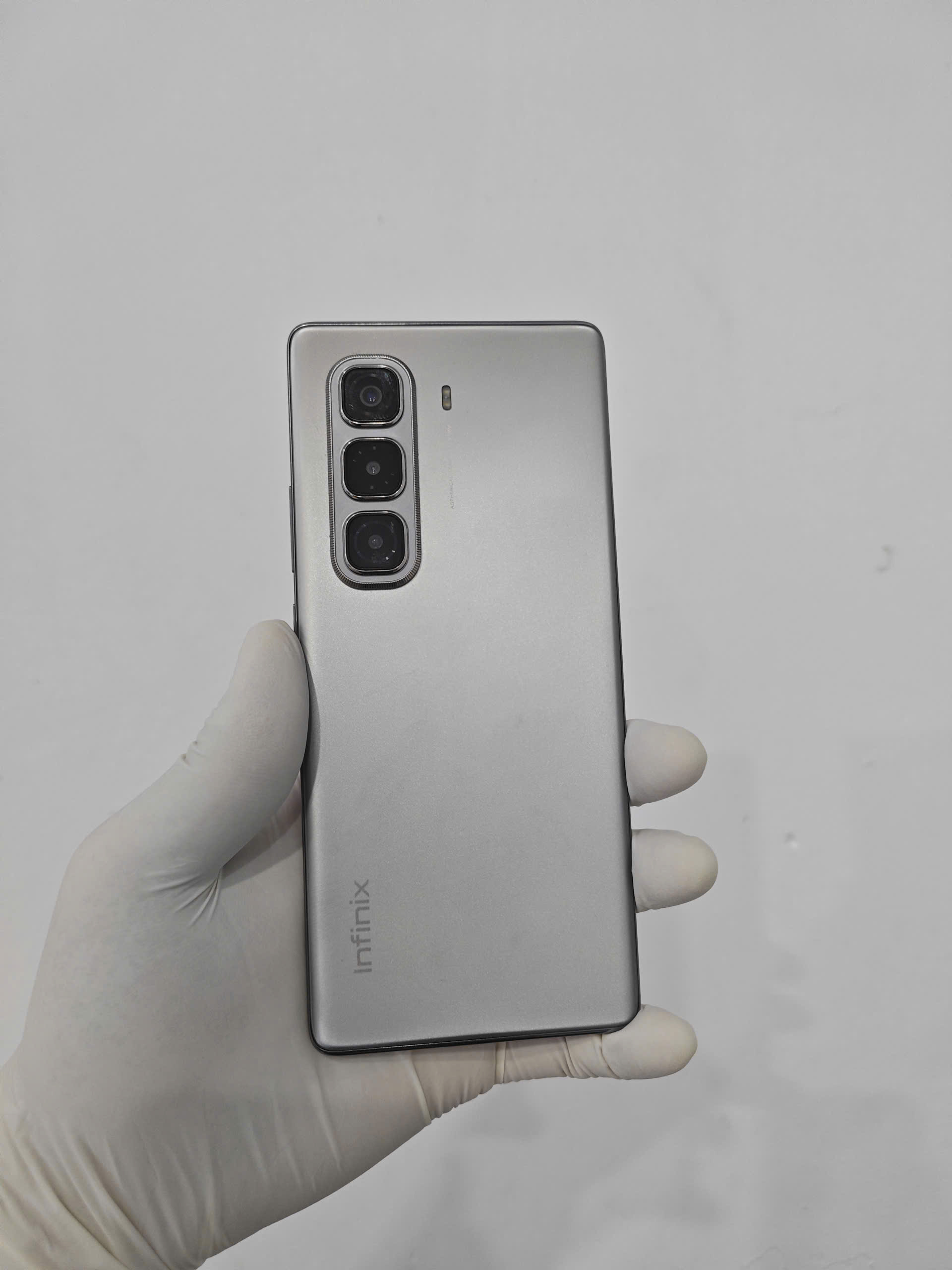 Điện thoại di động Infinix X6880 (Infinix Hot 50 Pro+ 256+8), màu Xám Titan - 352021752389395 - X6880GREY