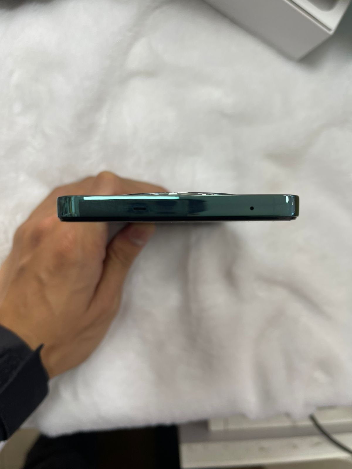 Điện thoại di động OPPO CPH2687 - Reno12 F 4G 8GB/256GB Xanh lá