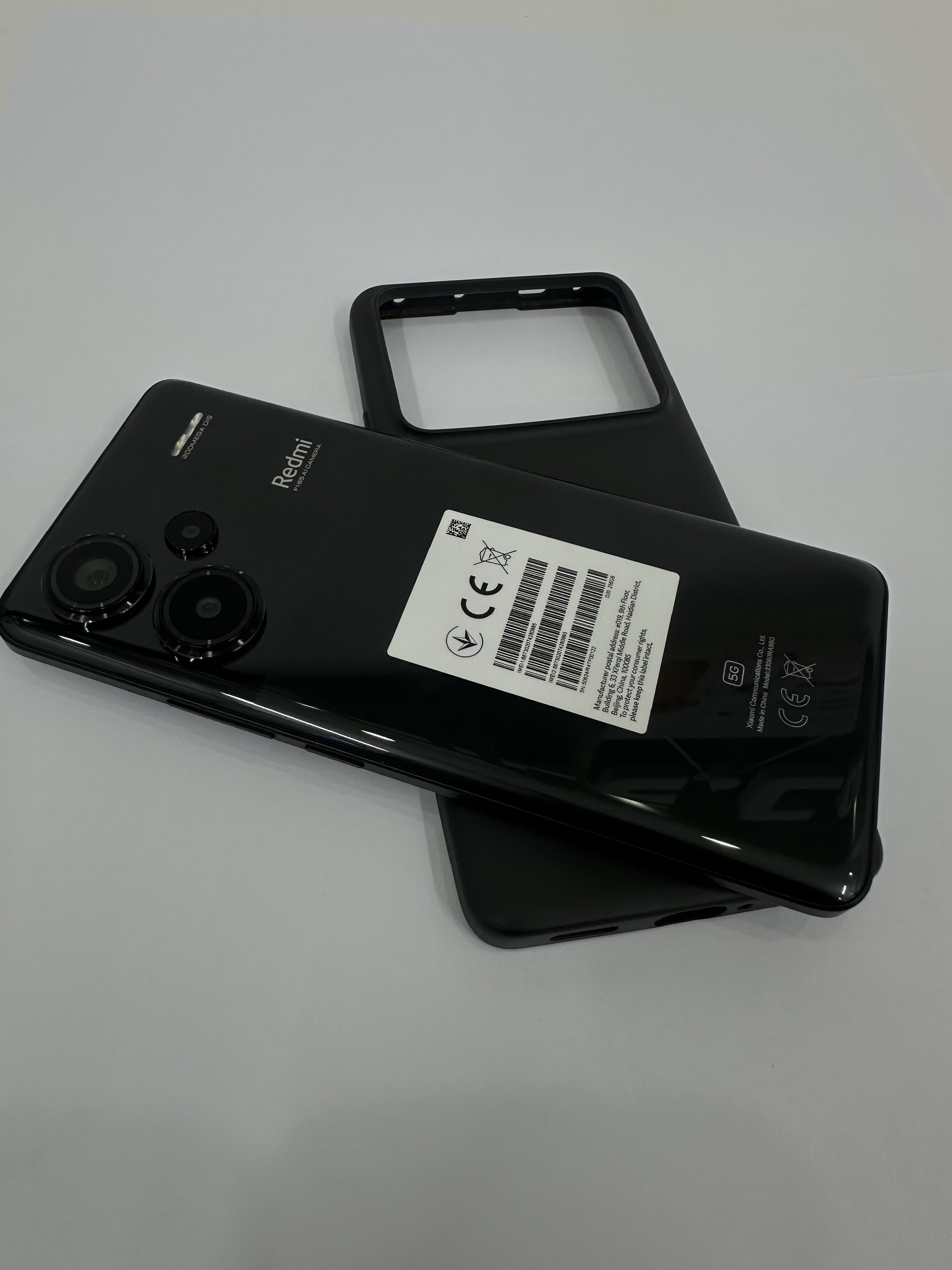 Điện thoại di động REDMI NOTE 13 PRO+ 5G 6.67/MTK D7200 Ultra/8G/256G/200+8+2MP/16MP/5000mAh (23090RA98G)/ĐEN TBH