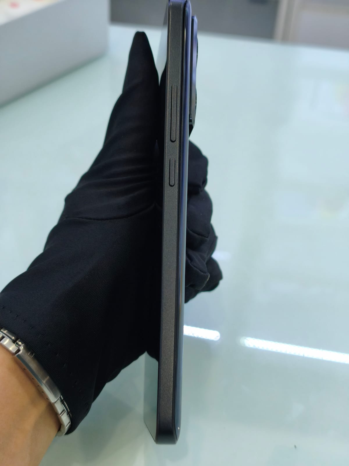 Điện thoại di động Xiaomi 13T - TN/Đen (2306EPN60G) 6.67/MTK D8200 Ultra/12G/256G/50MP+50MP+12MP/20MP/5000mAh 