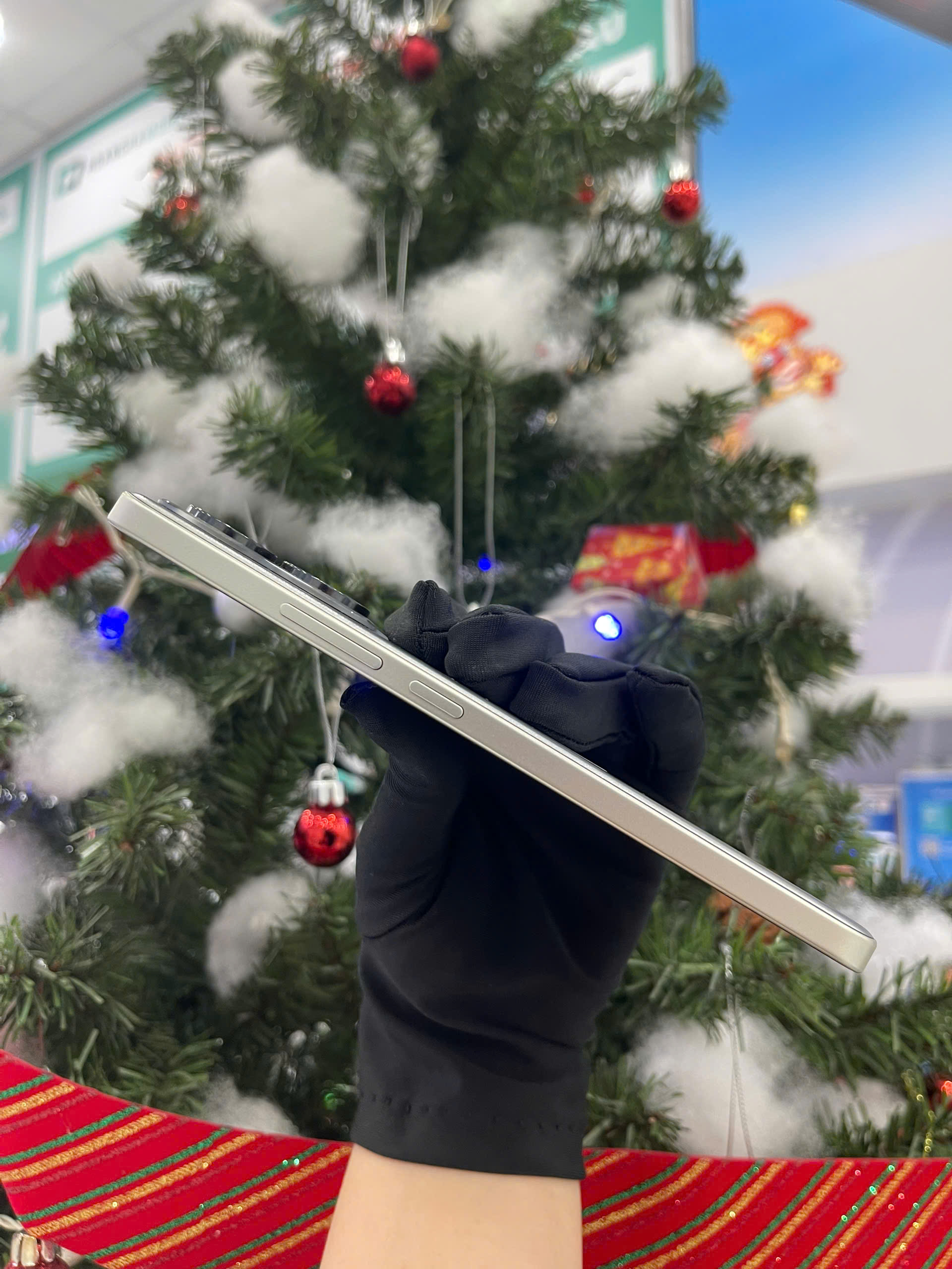 Điện thoại di động POCO M7 Pro 5G Silver 12GB RAM 256GB ROM (6932554431563) - 864194073018521 - POM7P12256SIL