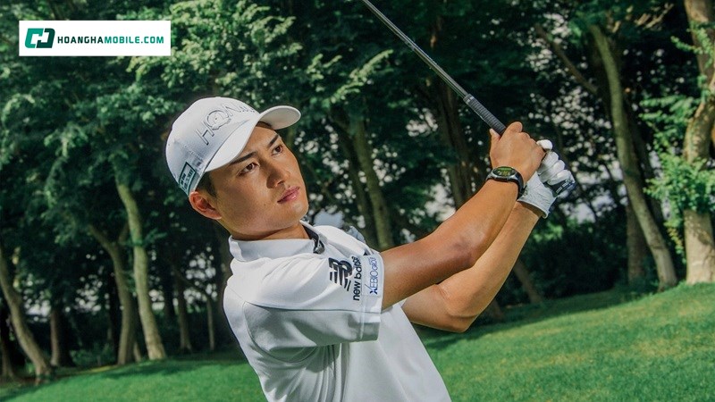 Màn hình AMOLED hiển thị màu sắc nét. Màn hình AMOLED hiển thị màu sắc nét.