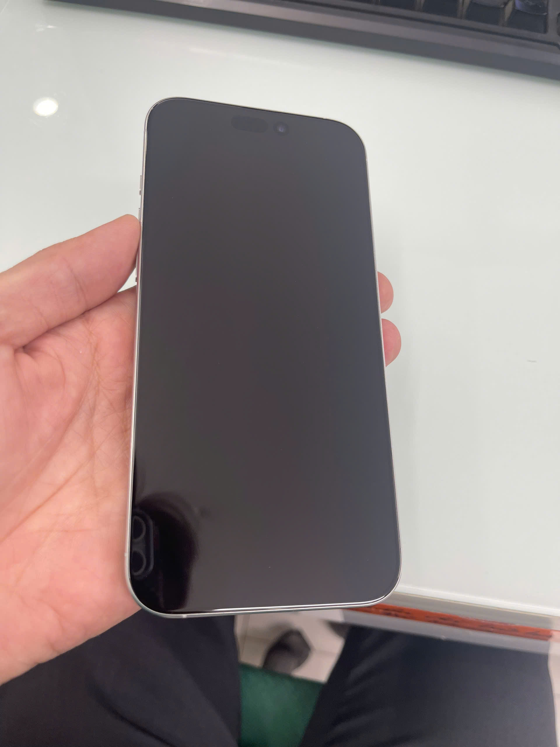 ĐTDĐ Apple iPhone 16 Pro Max 256GB White Titanium_MYWW3VN/A - SMTXY57R6FY - MYWW3VN