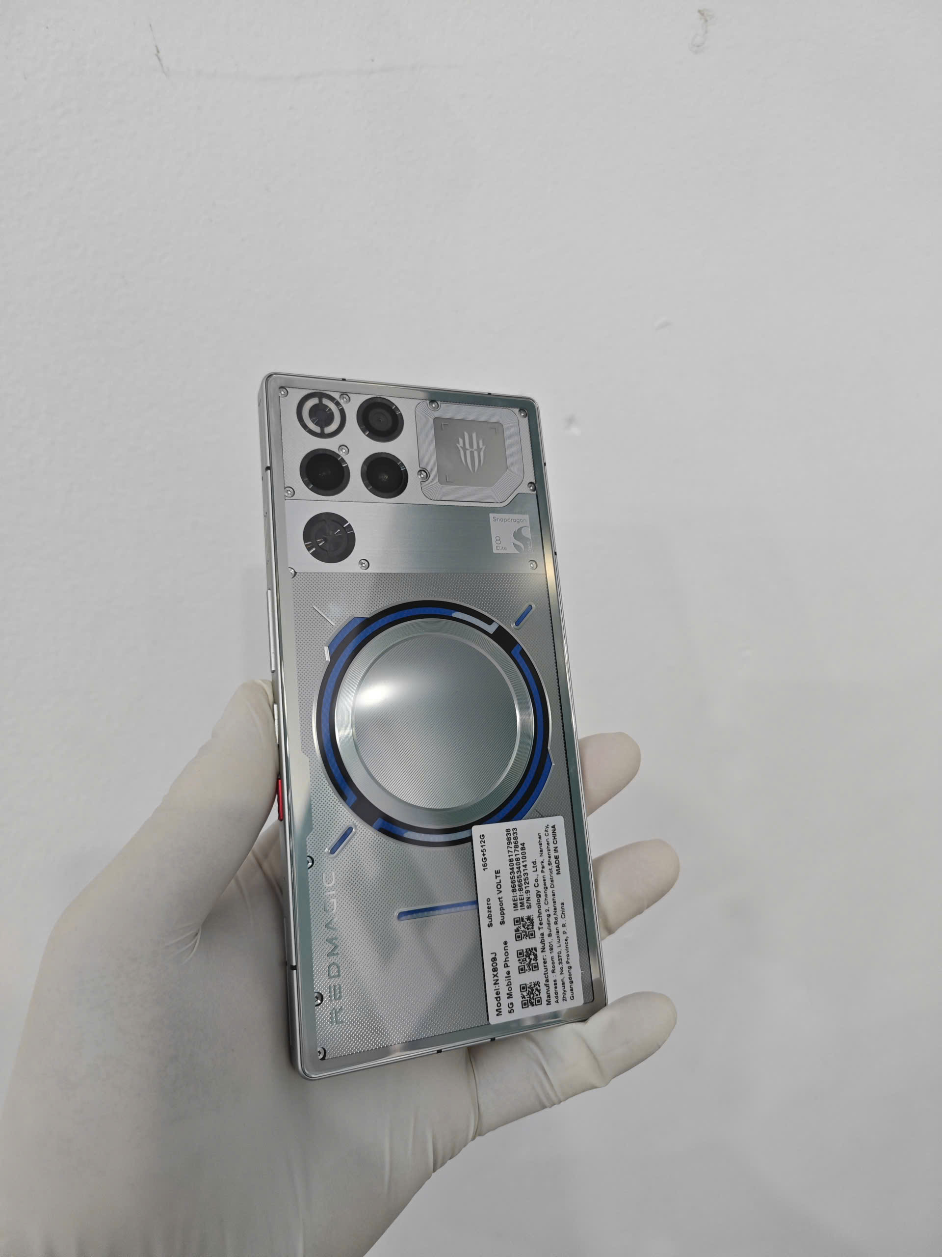 Điện thoại Gaming REDMAGIC 11 PRO 16GB/512GB - Subzero ( Bạc Kính Trong ) - 866534081779838 - RMG11P512BC