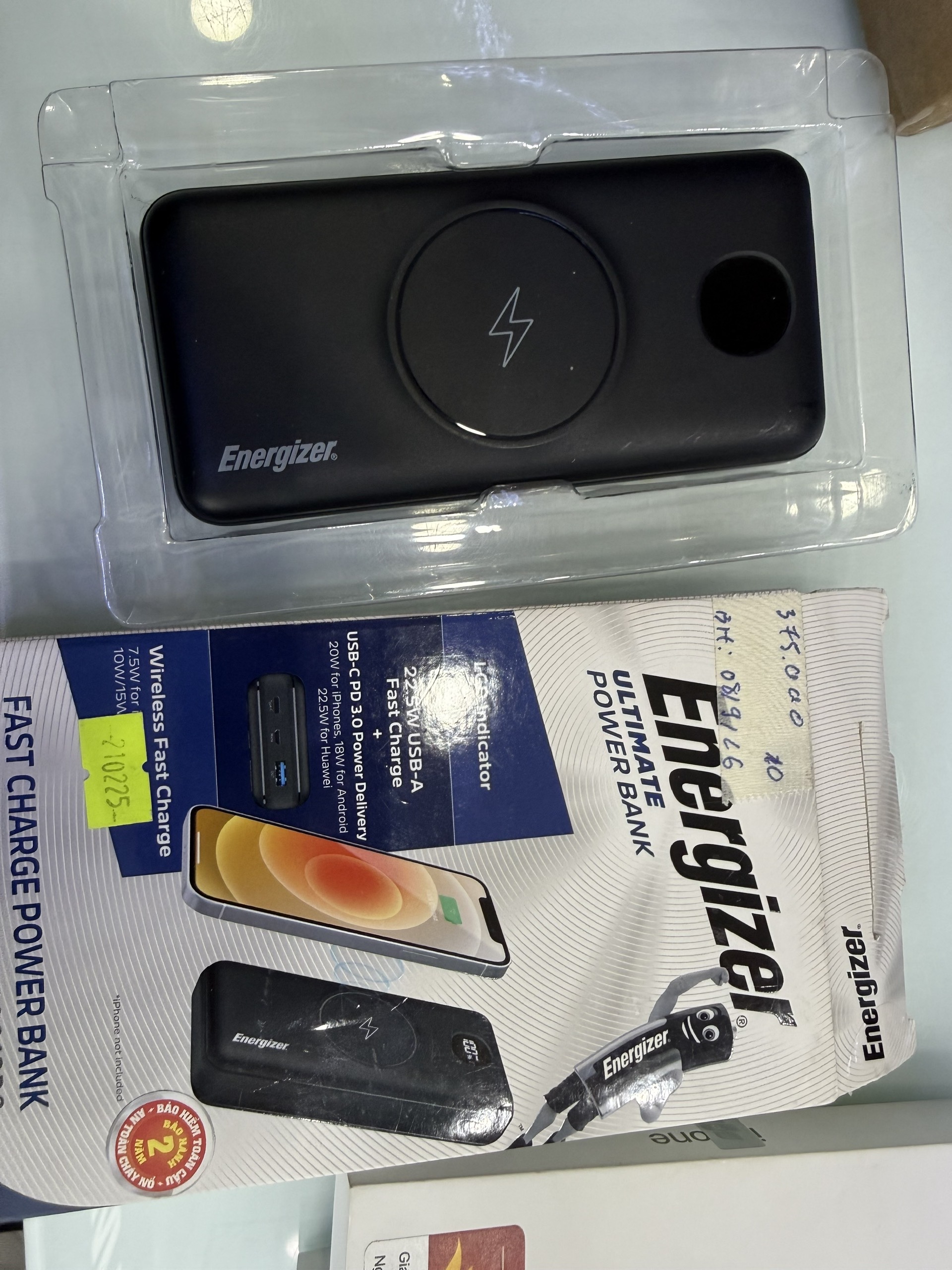 Sạc dự phòng Energizer 20,000mAh /3.7V Li-Polymer - QE20013PQ TBH