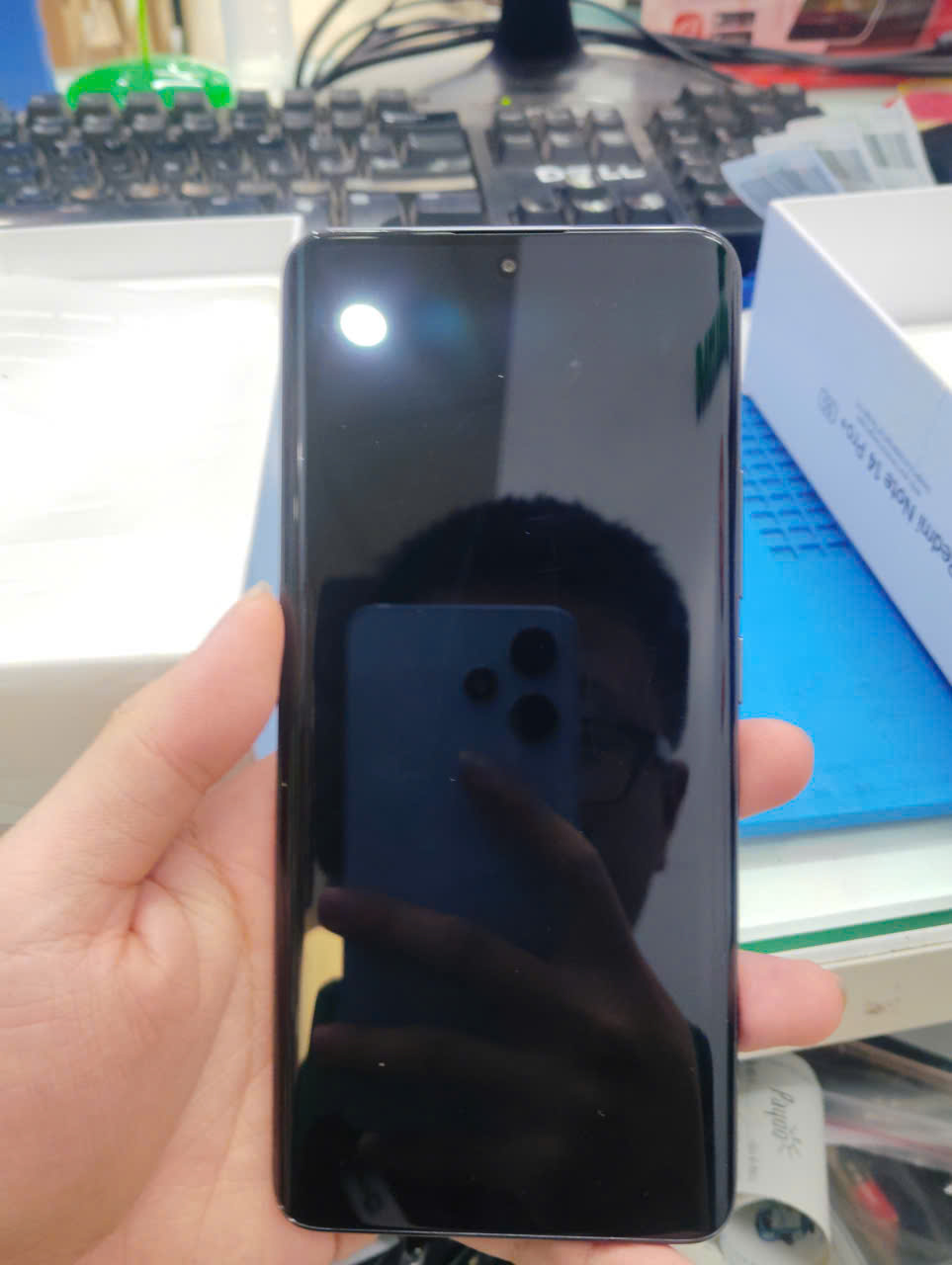 ĐIỆN THOẠI DI ĐỘNG (TEL) REDMI NOTE 14 PRO+ 5G 6.67/SNAP 7S GEN 3/8G/256G/200+8+2MP/20MP/5110mAh (24115RA8EG) TN - 8635410777171