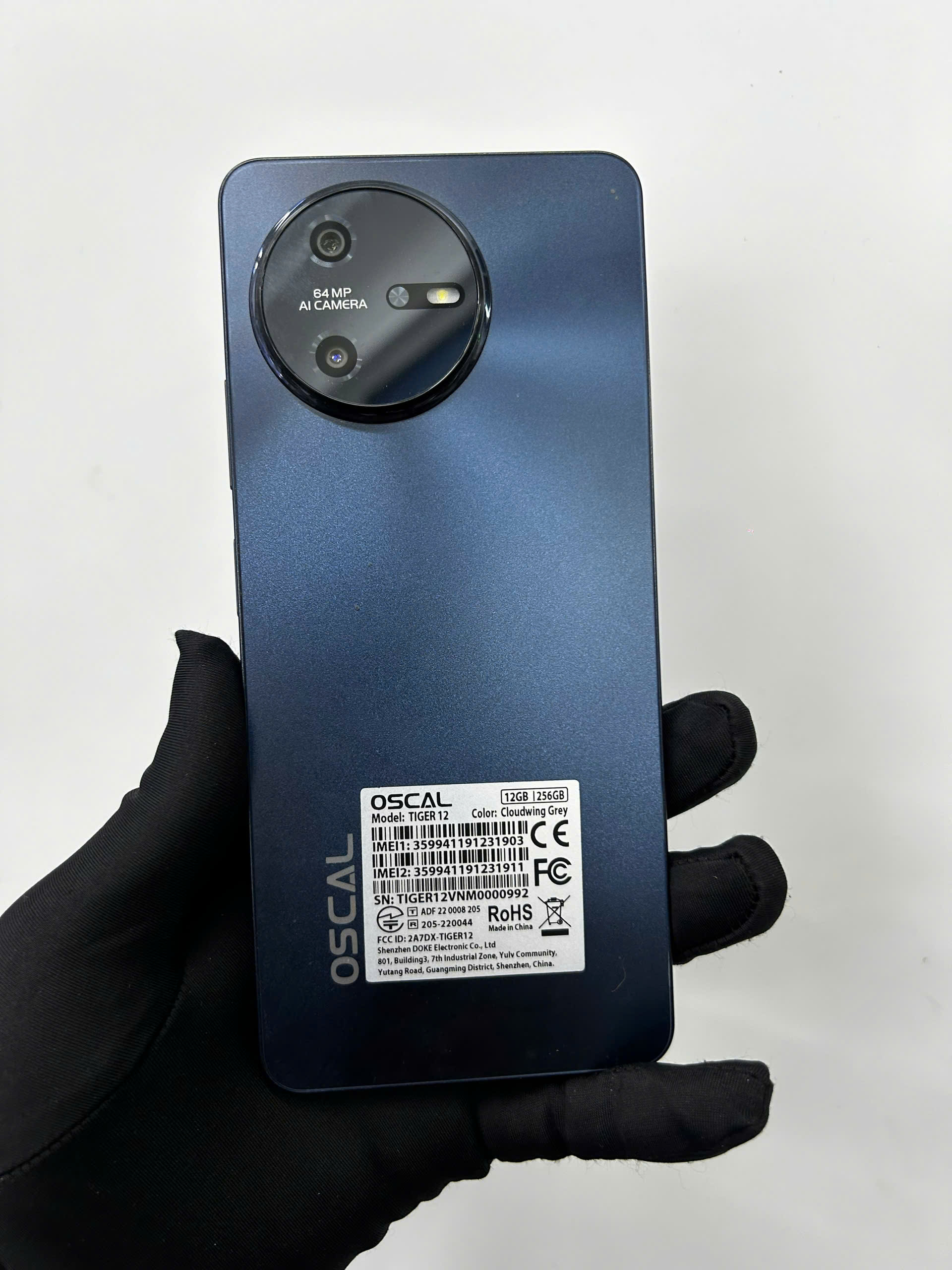 Điện thoại di động OSCAL TIGER 12 (12GB/256GB) - màu xám (Cloudwing Grey) - 359941191231903 - OSTI12XM